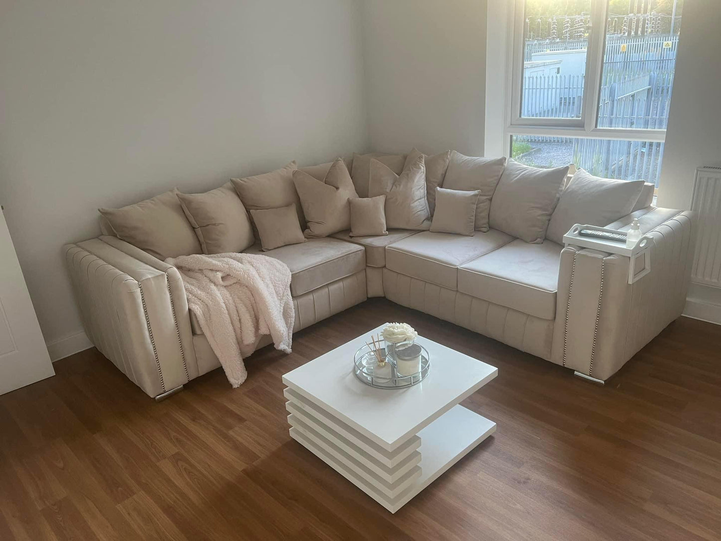 Layla Corner- Cream Scatterback - Sofa Empire UK