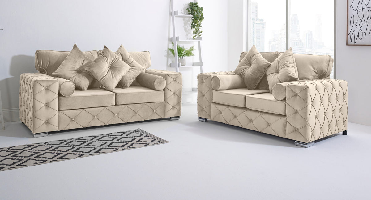 Sikara 3+2 Fullback + Bolster / Buttoned Cushions