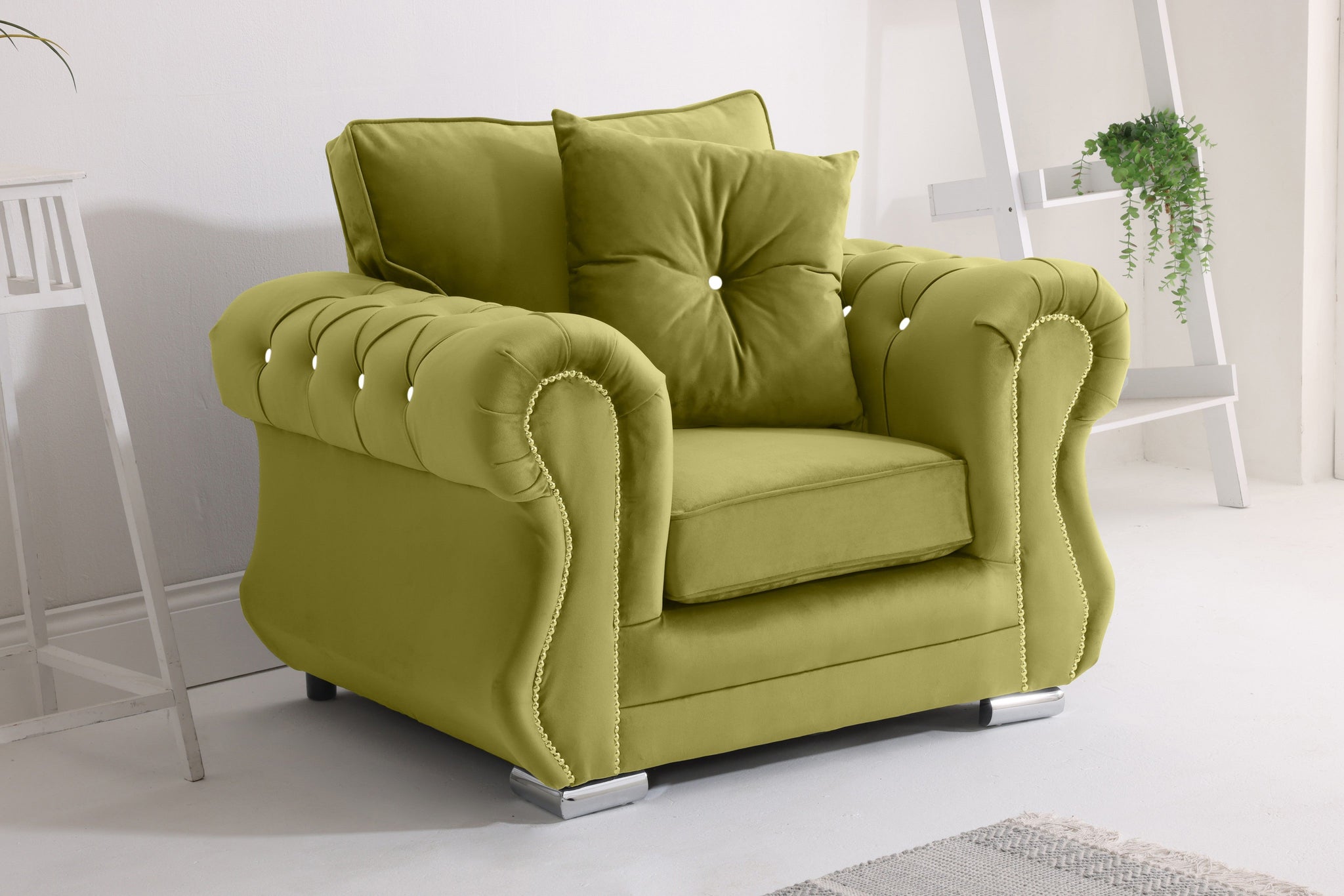 Elowen Corner Fullback + Diamonds + Extra Cushions