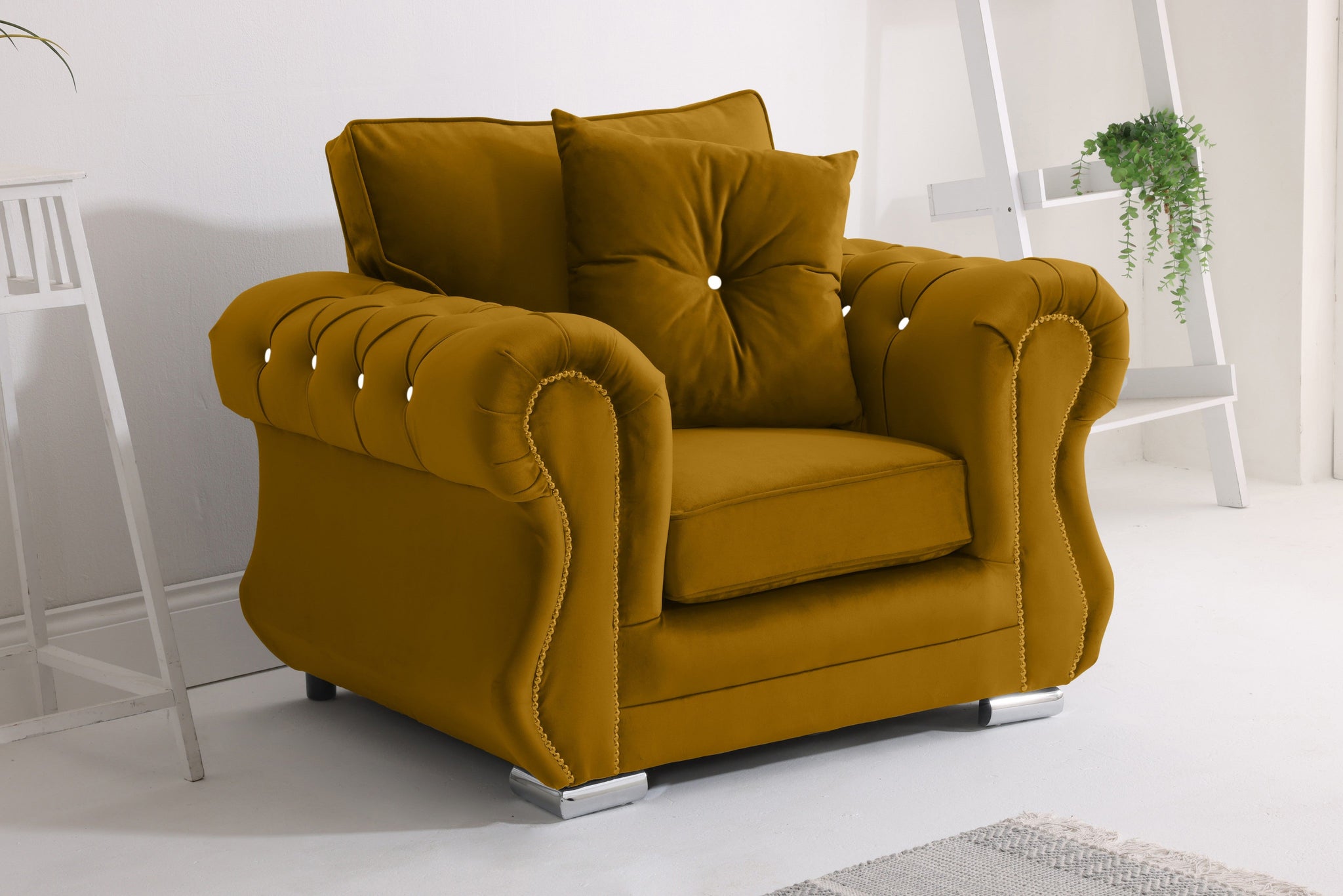 Elowen Corner Fullback + Diamonds + Extra Cushions