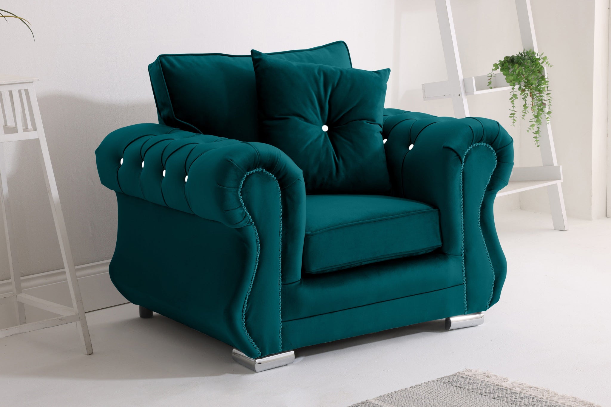 Elowen Corner Fullback + Diamonds + Extra Cushions