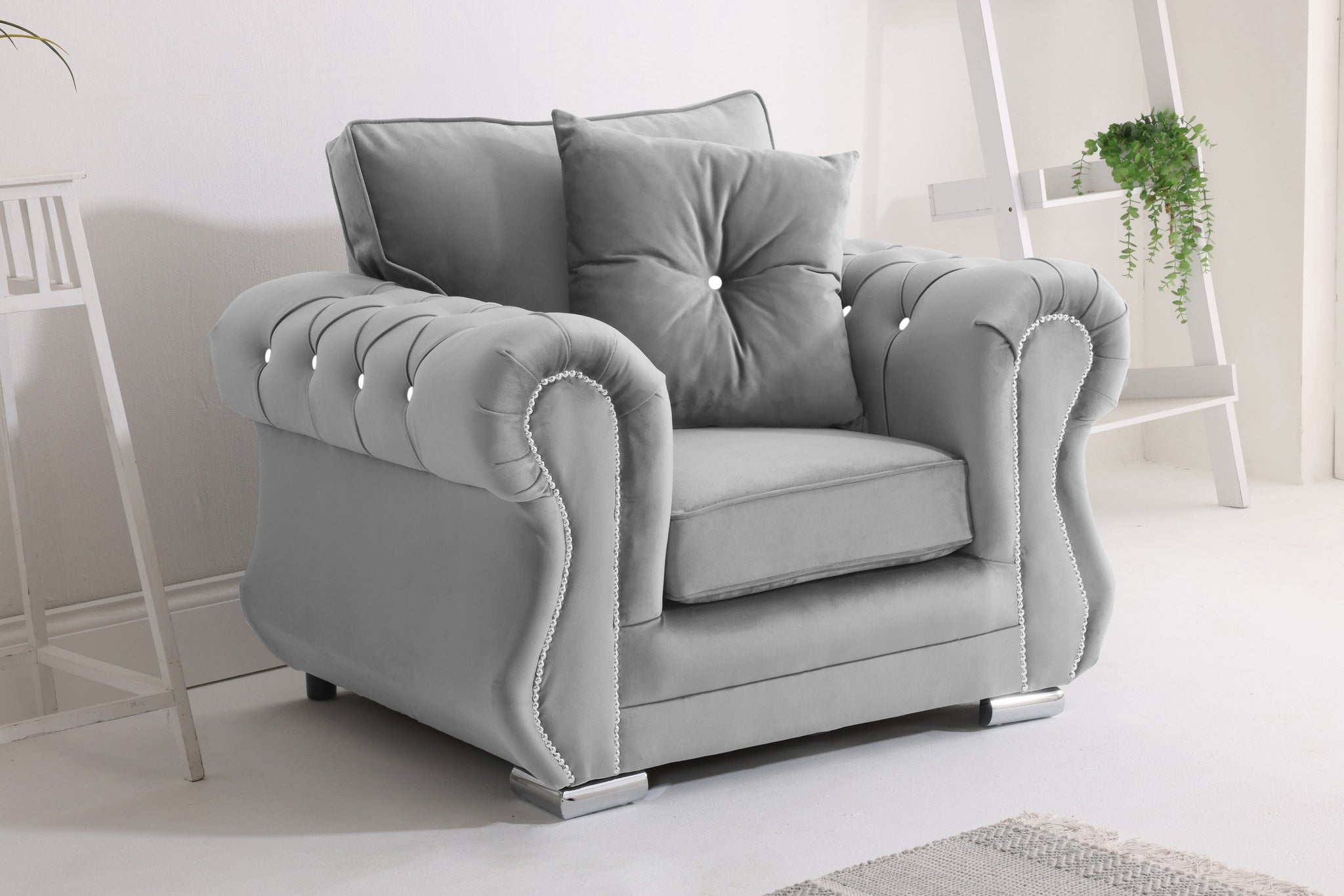 Elowen Corner Fullback + Diamonds + Extra Cushions