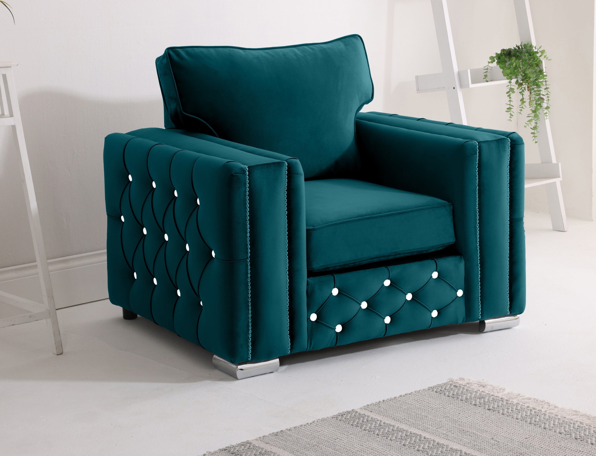 Arlo Corner Scatterback + Diamonds