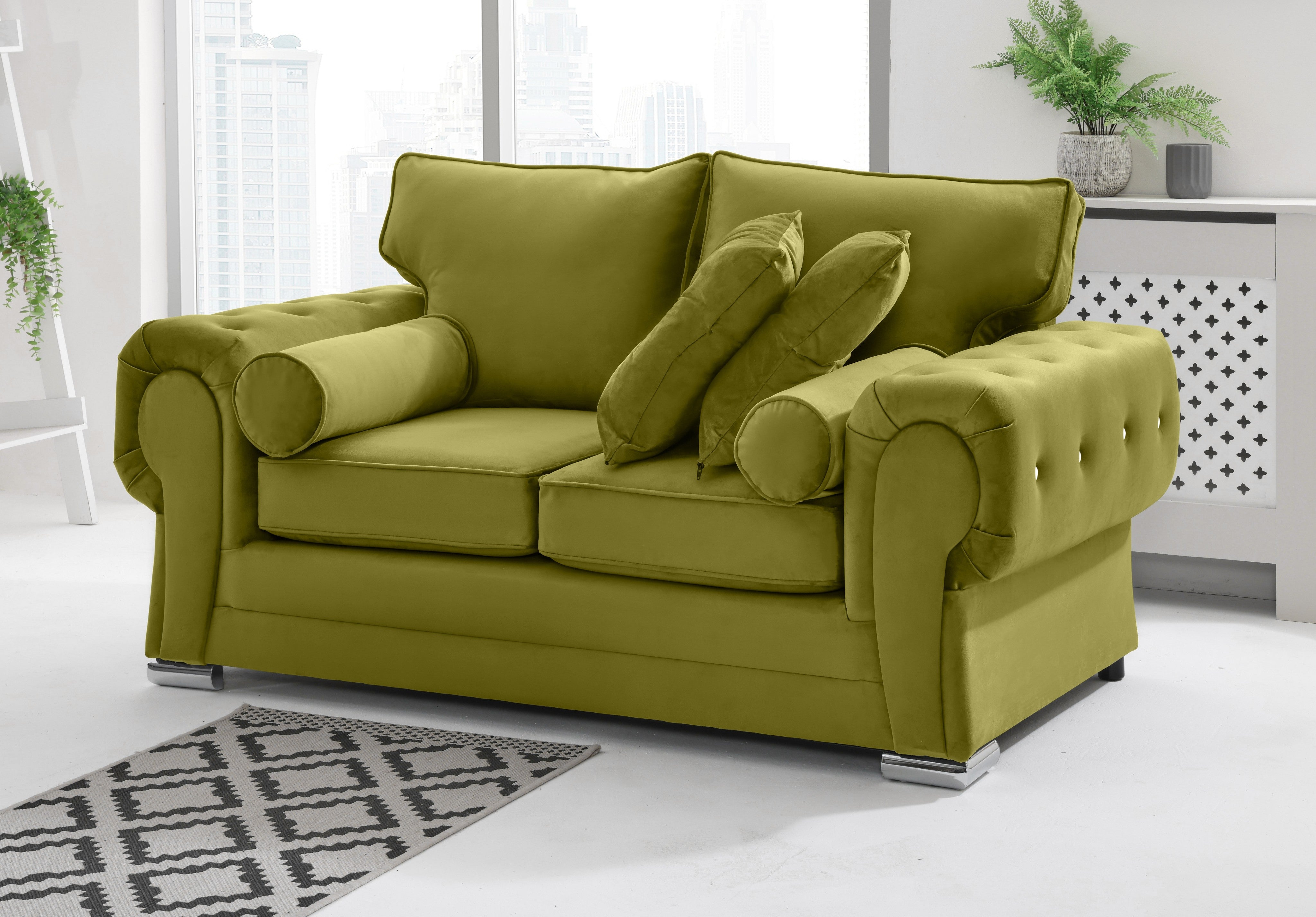 Victoria Plush 3+2 Fullback + Extra Cushions + Diamonds