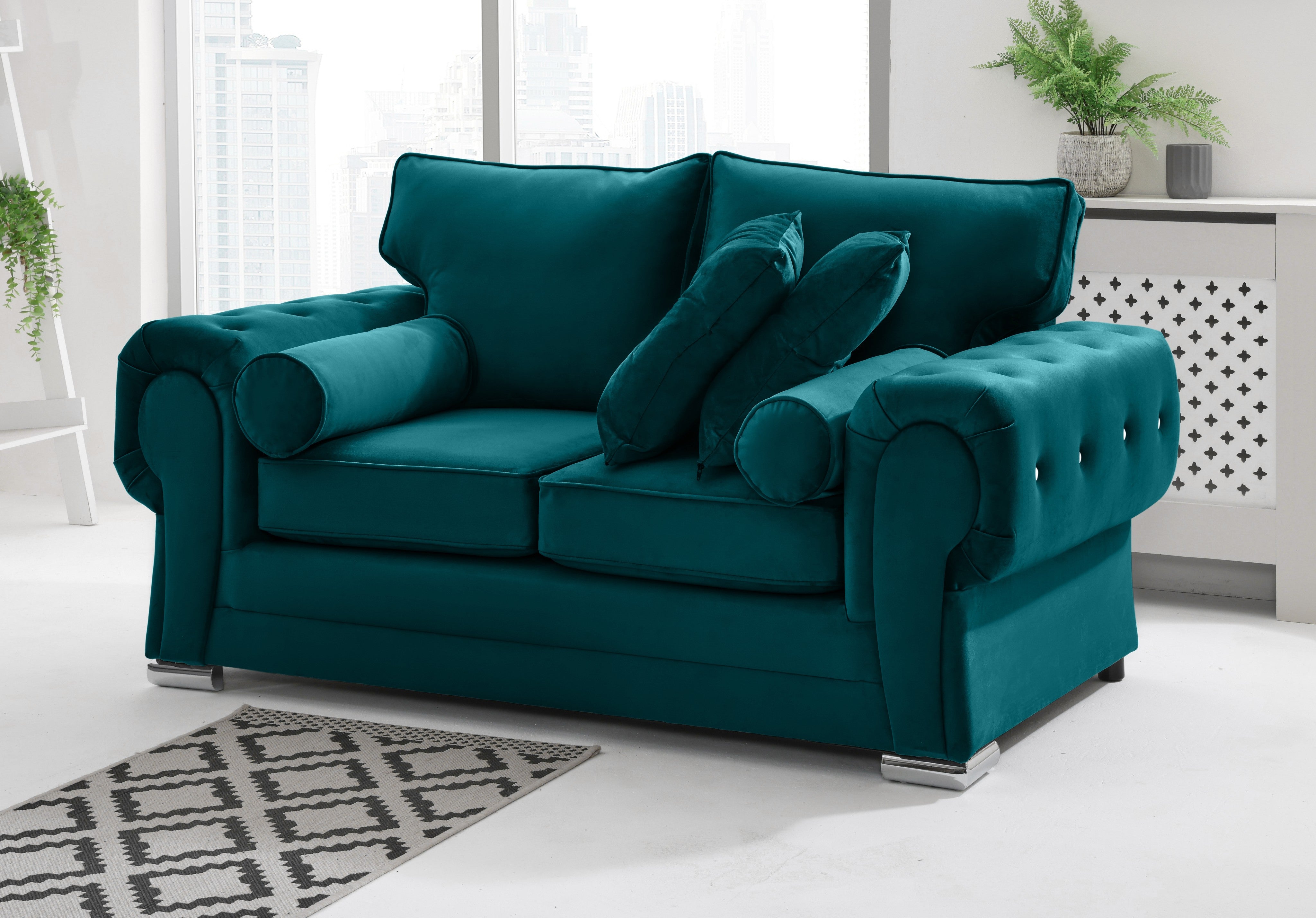 Victoria Plush 3+2 Fullback + Extra Cushions + Diamonds