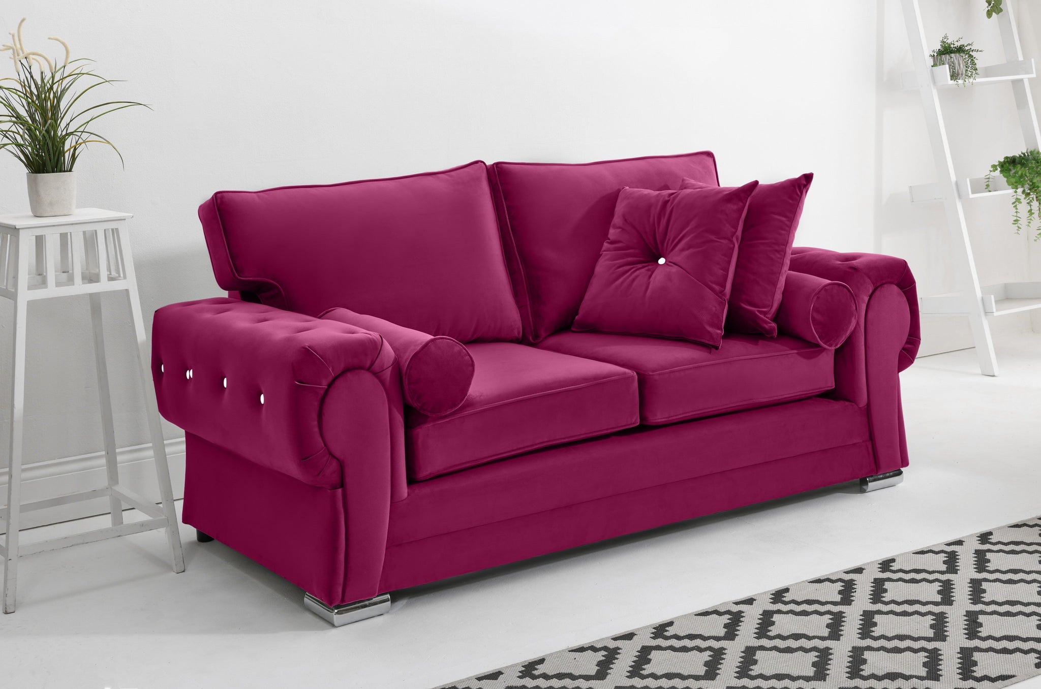 Victoria Plush 3+2 Fullback + Extra Cushions + Diamonds