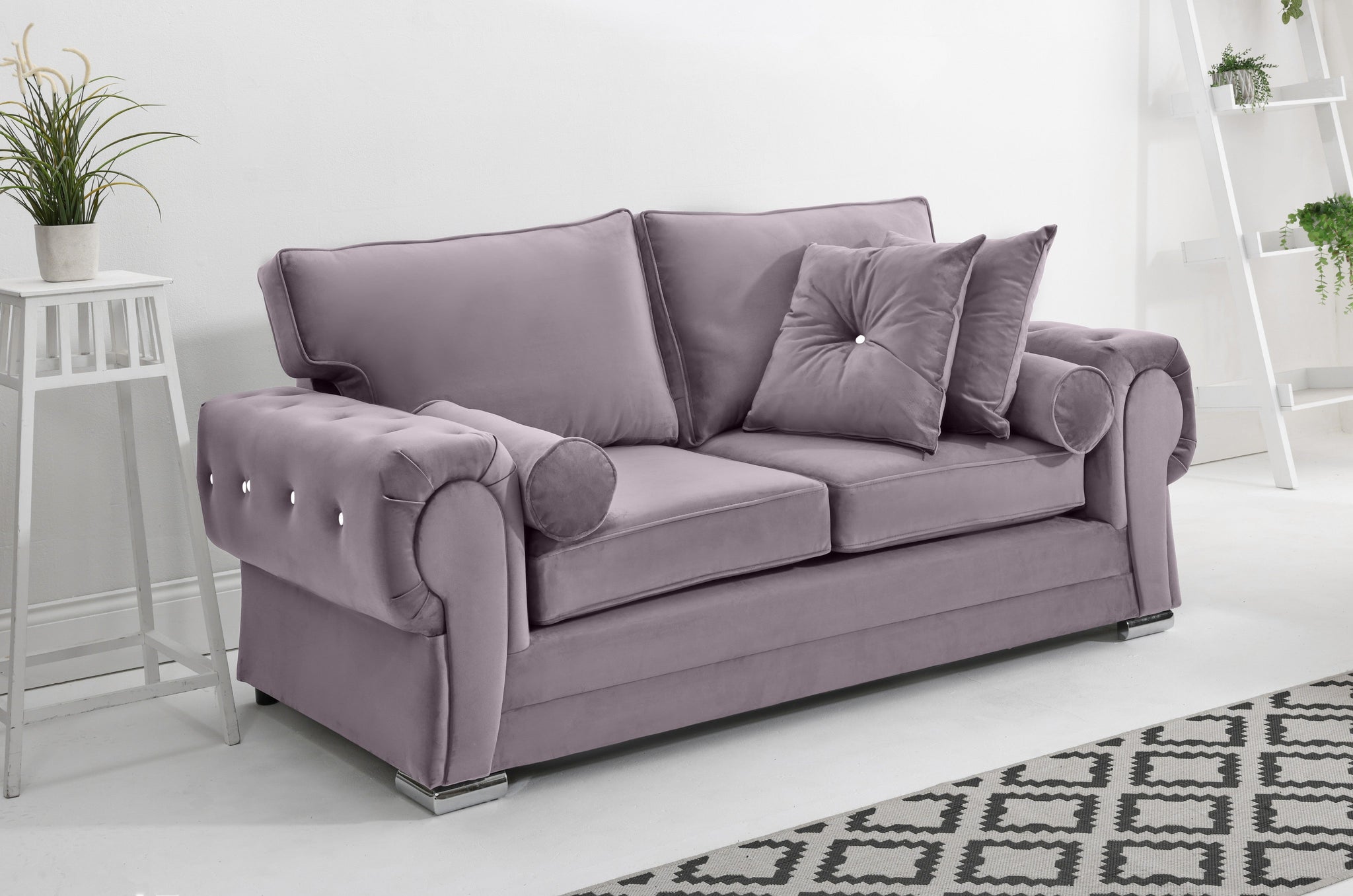 Victoria Plush 3+2 Fullback + Extra Cushions + Diamonds