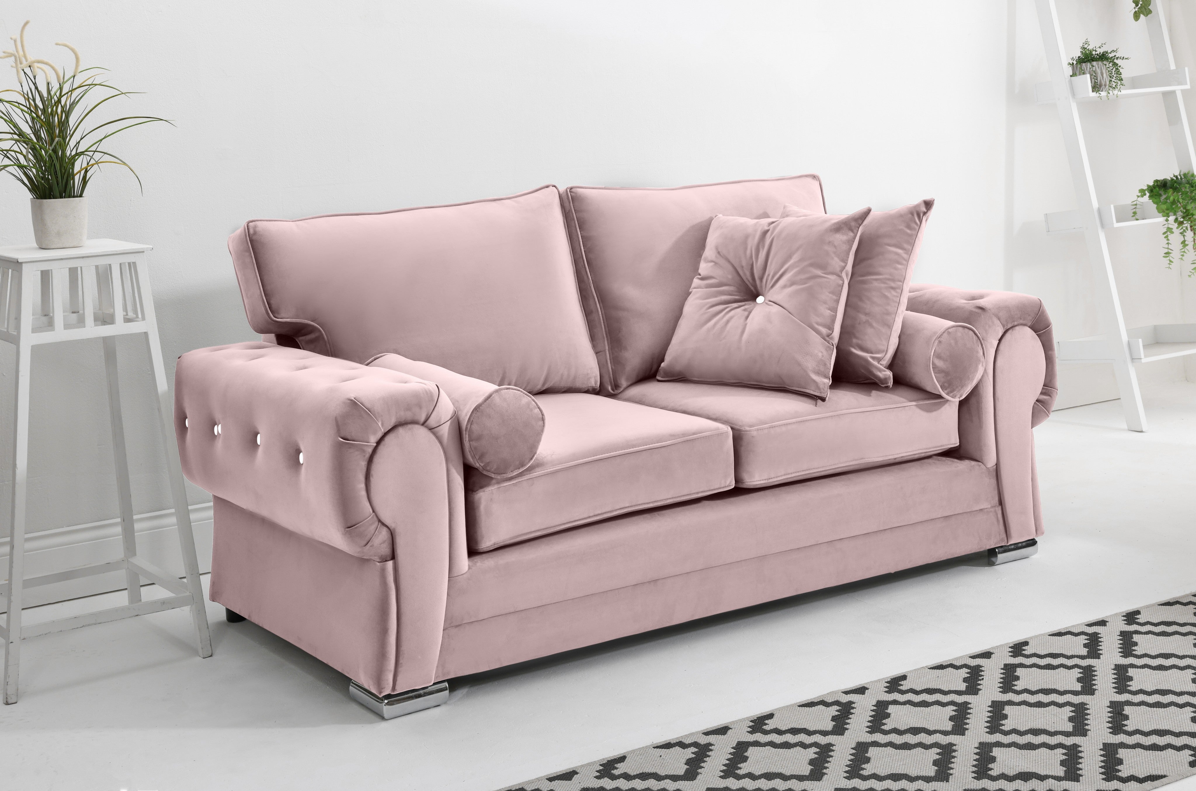 Victoria Plush 3+2 Fullback + Extra Cushions + Diamonds