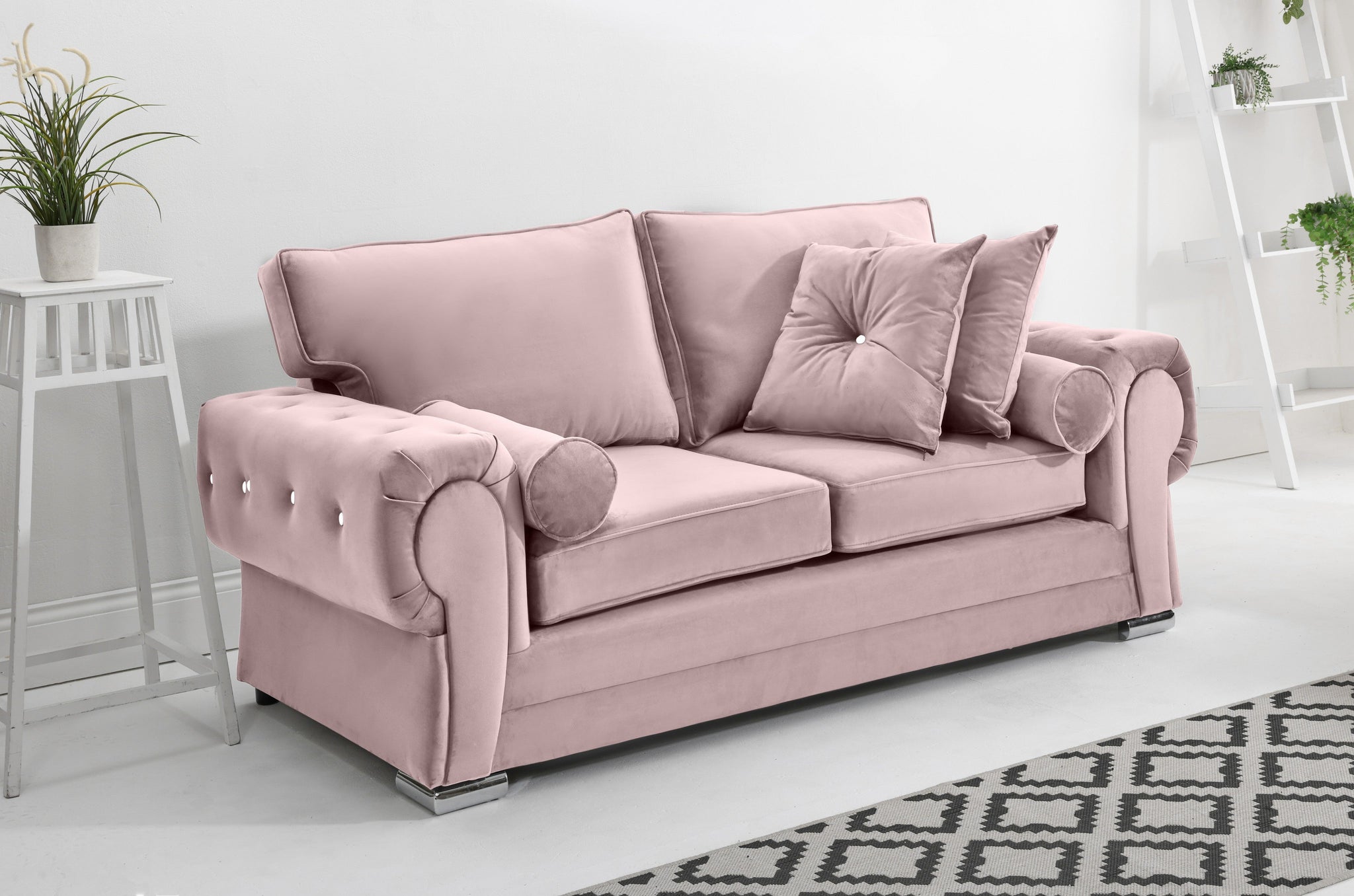 Victoria Plush 3+2 Fullback + Extra Cushions + Diamonds