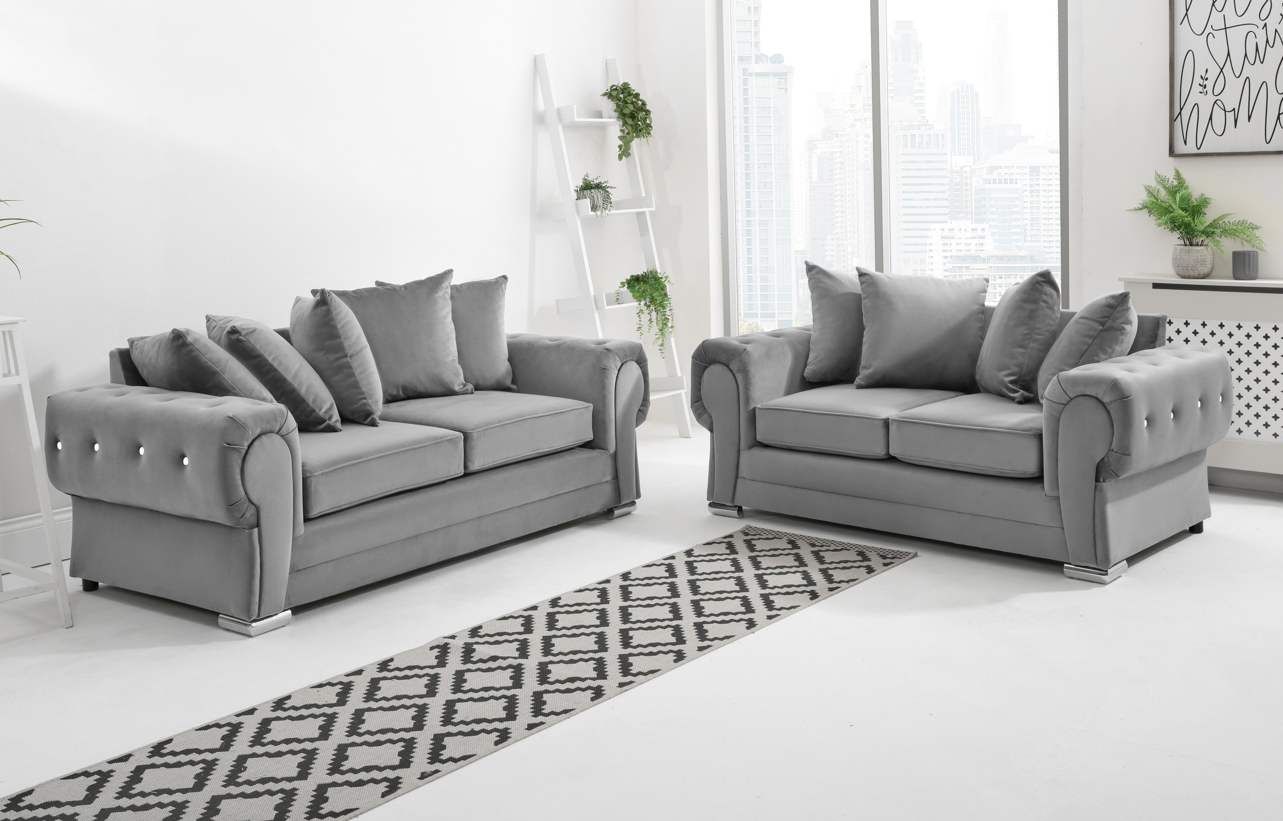 Victoria Plush 3+2 Scatterback + Diamonds