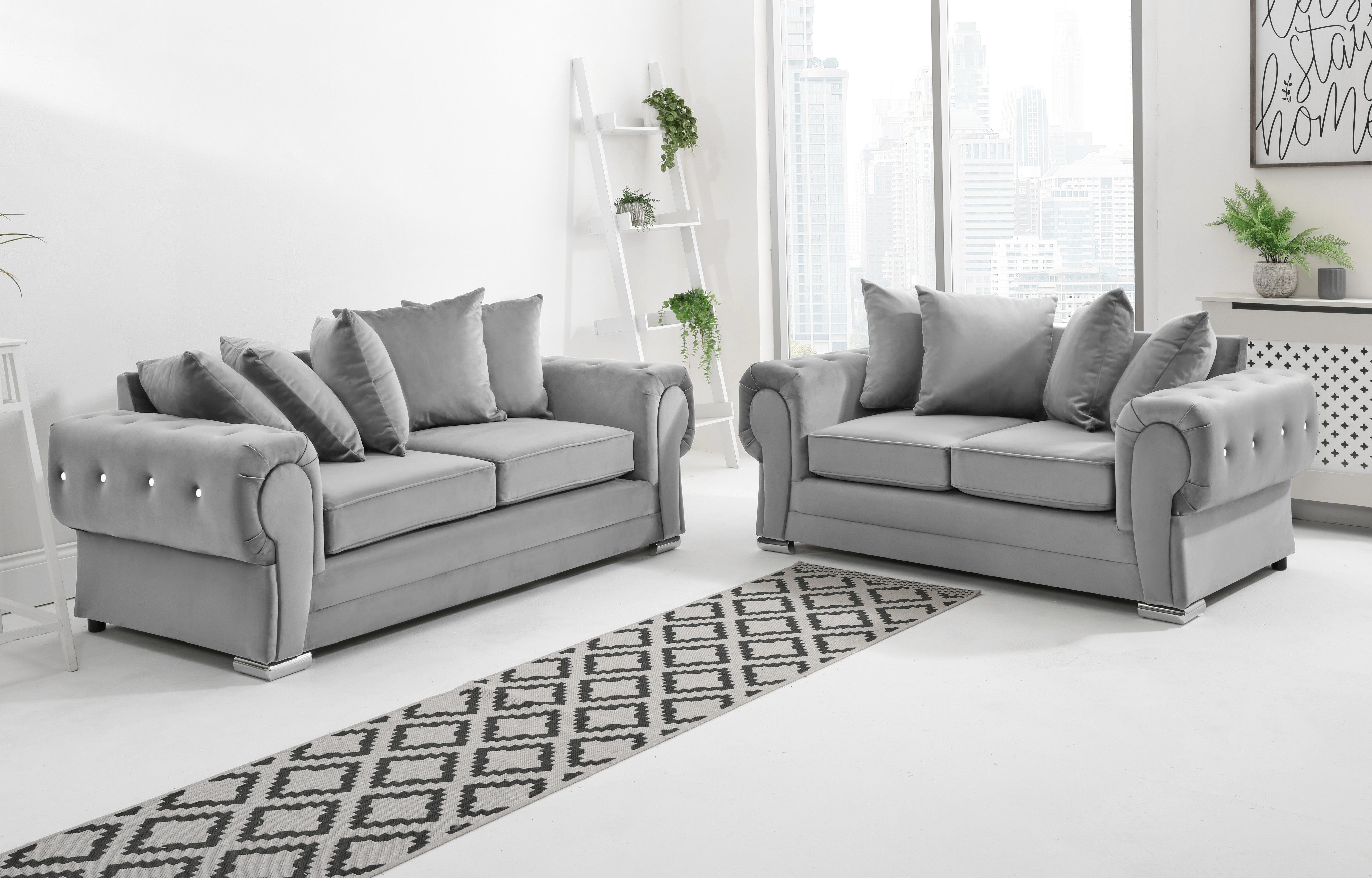 Victoria Plush 3+2 Scatterback + Diamonds
