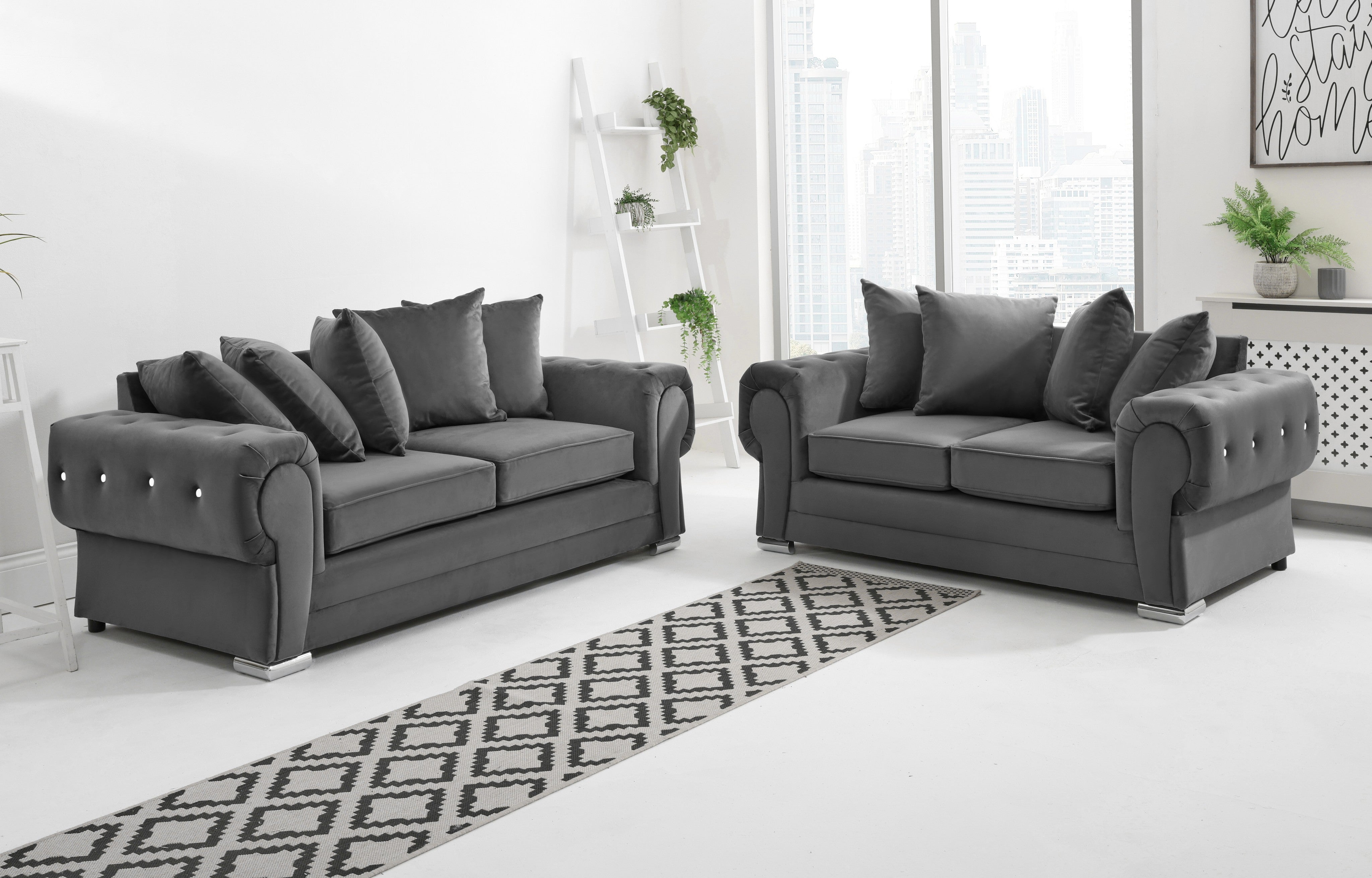 Victoria Plush 3+2 Scatterback + Diamonds