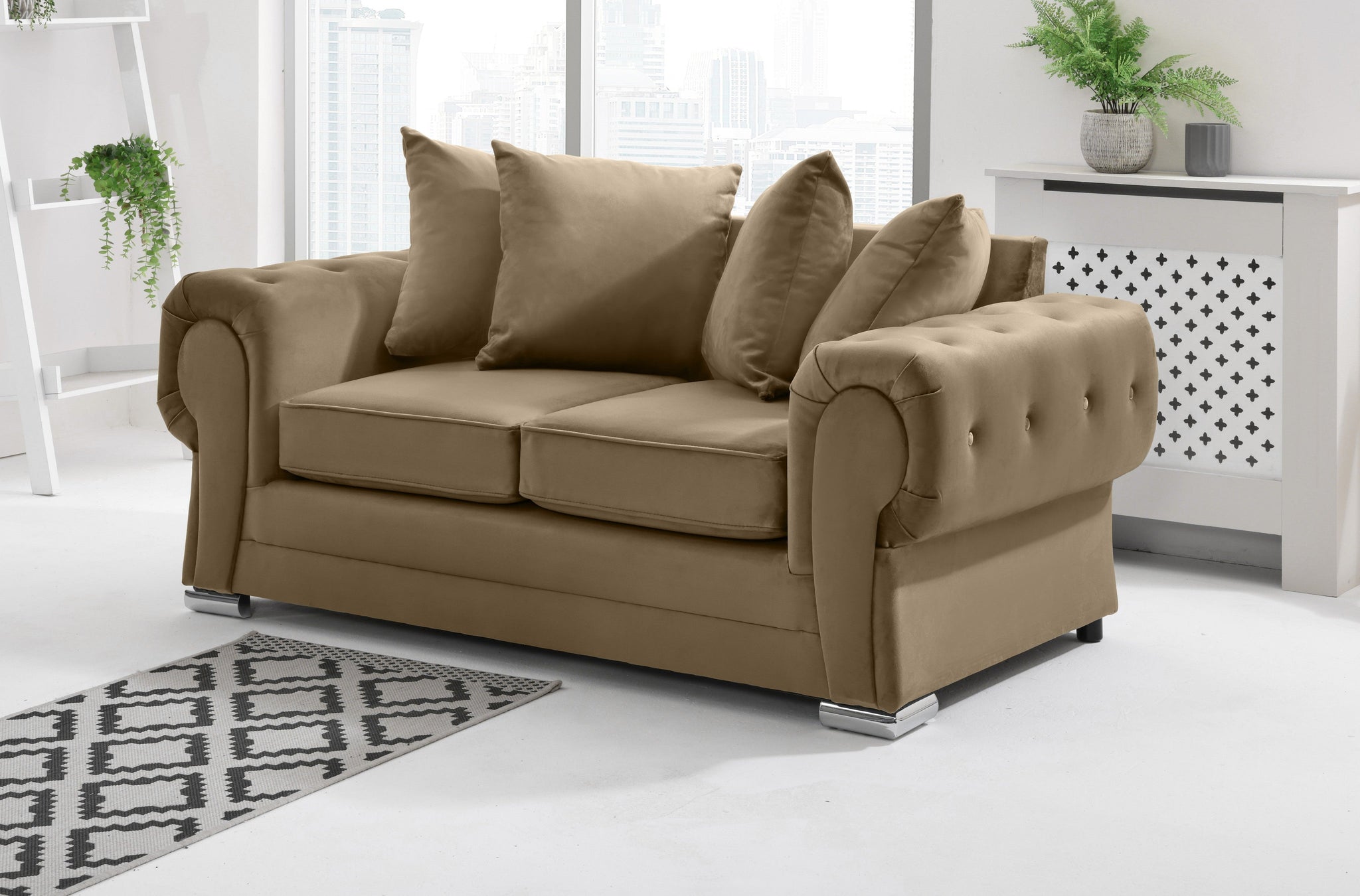 Victoria Plush 3+2 Scatterback + Diamonds