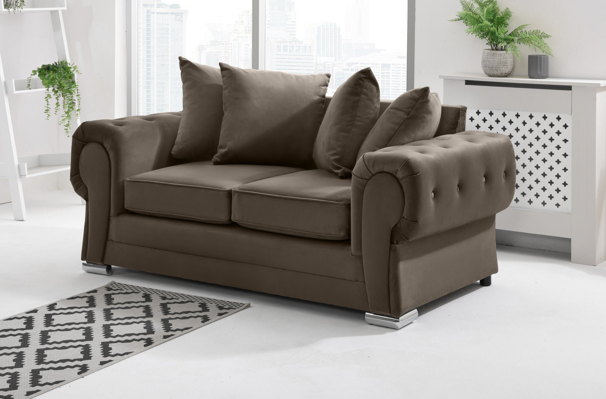 Victoria Plush 3+2 Scatterback + Diamonds