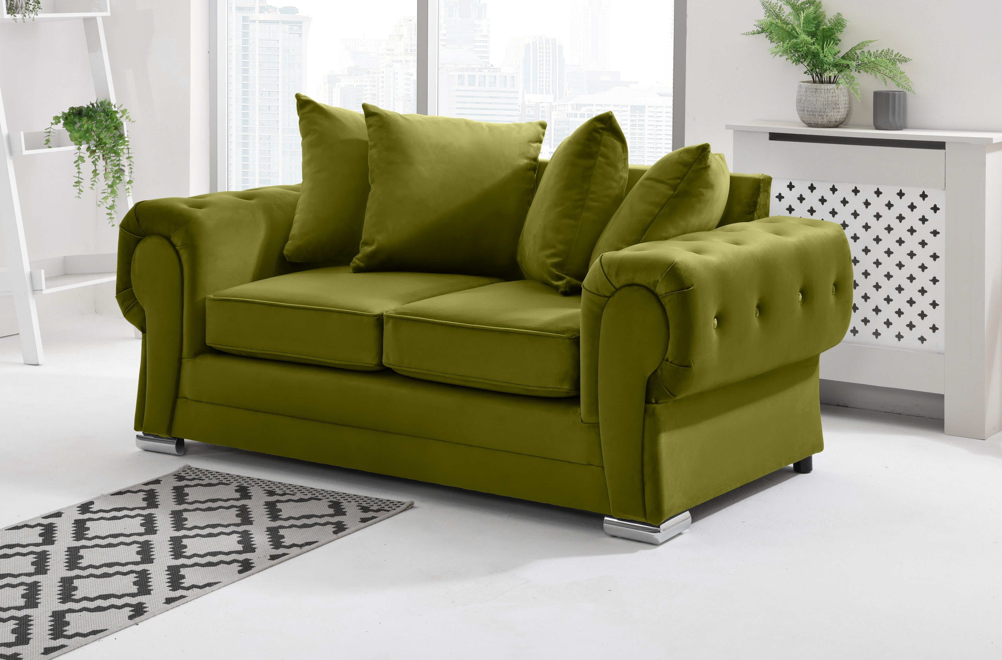 Victoria Plush 3+2 Scatterback + Diamonds