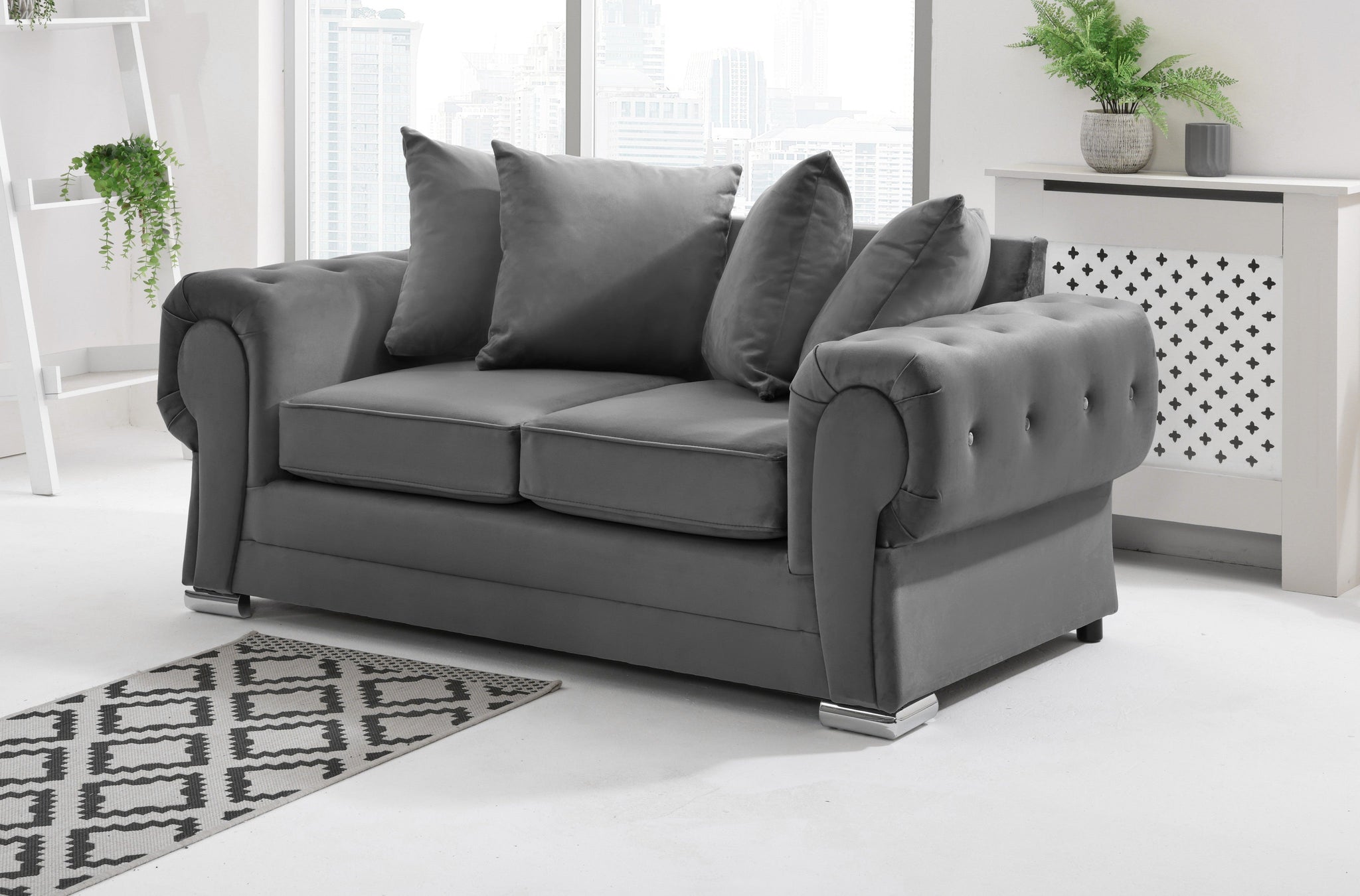 Victoria Plush 3+2 Scatterback + Diamonds