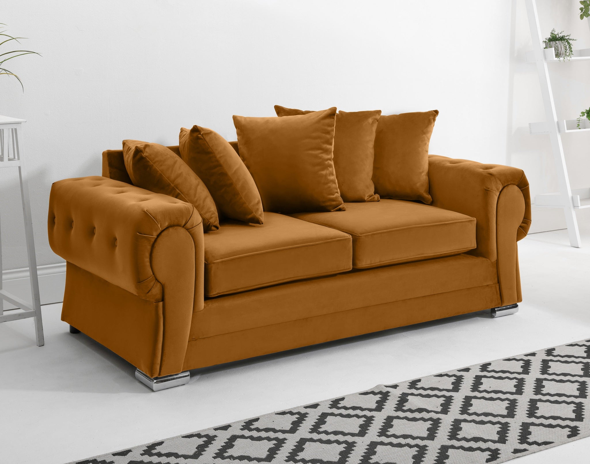 Victoria Plush 3+2 Scatterback + Diamonds