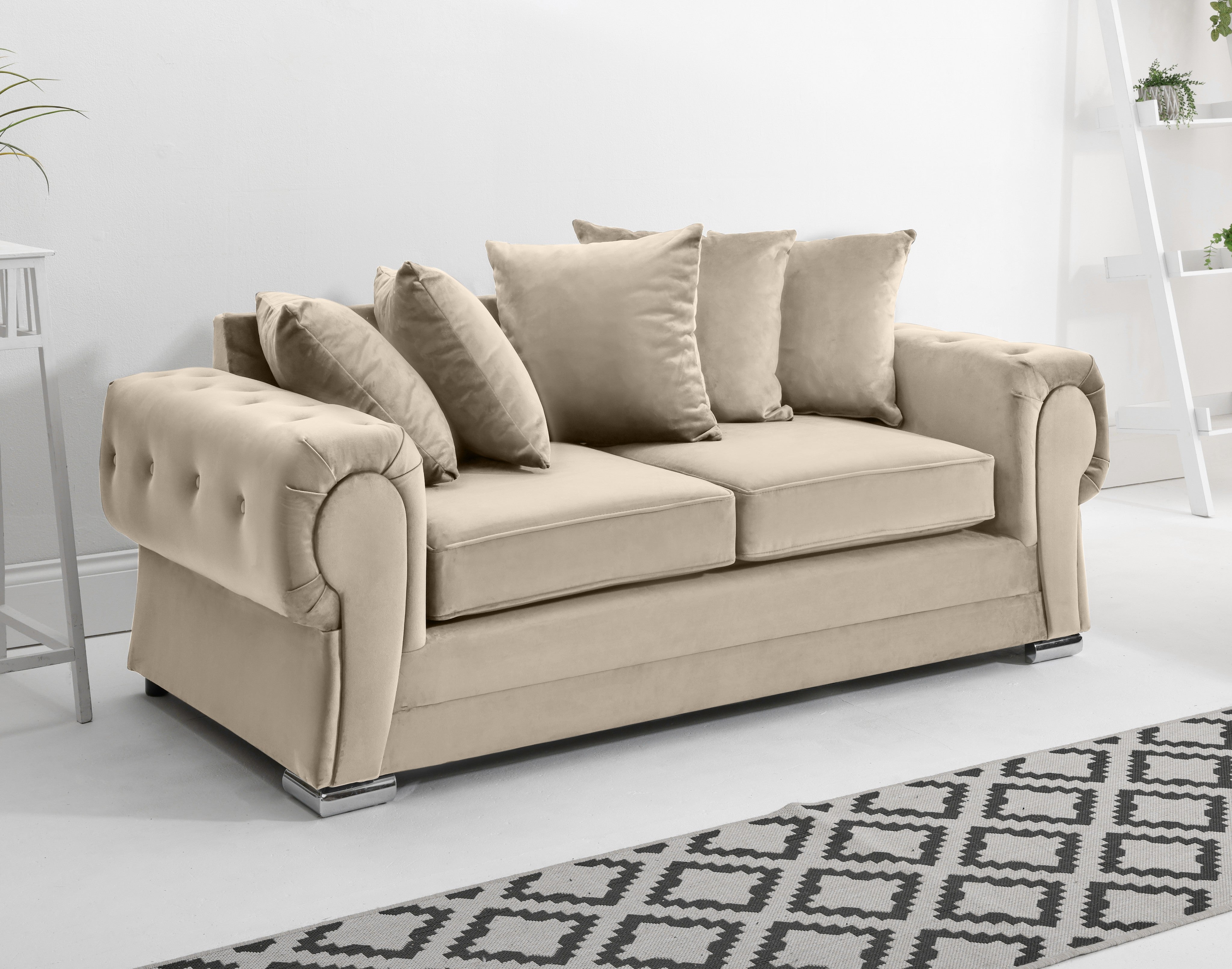 Victoria Plush 3+2 Scatterback + Diamonds