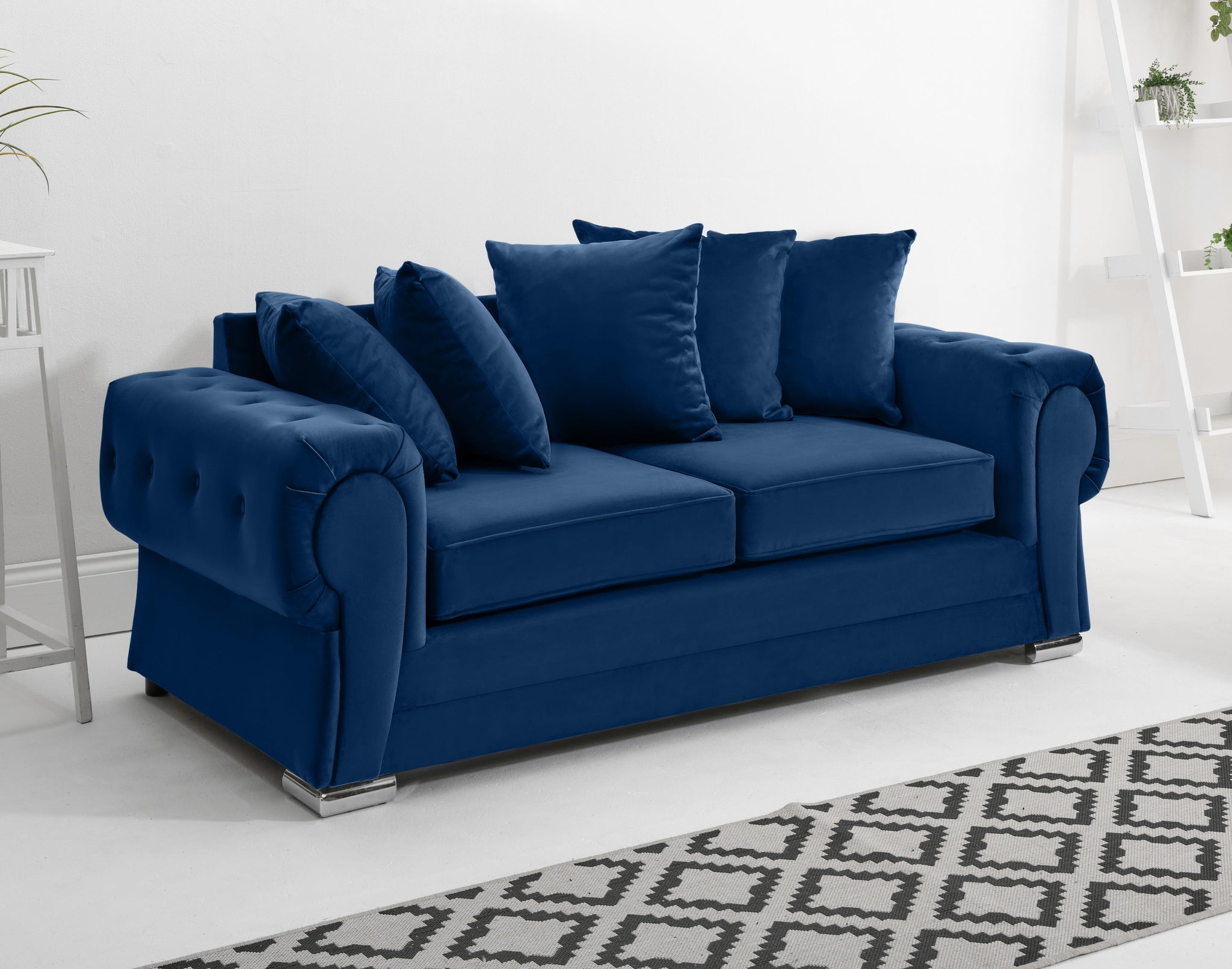 Victoria Plush 3+2 Scatterback + Diamonds