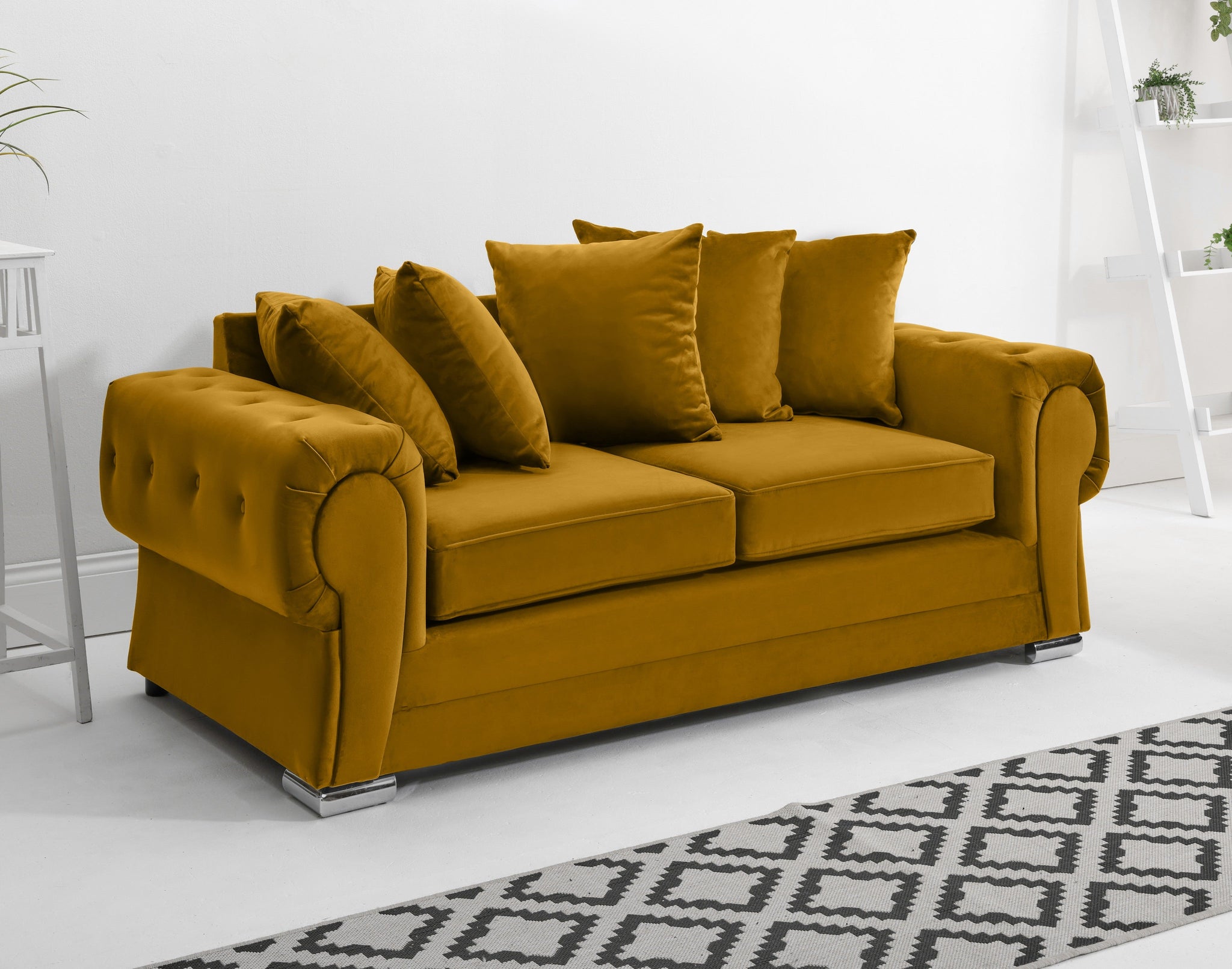 Victoria Plush 3+2 Scatterback + Diamonds