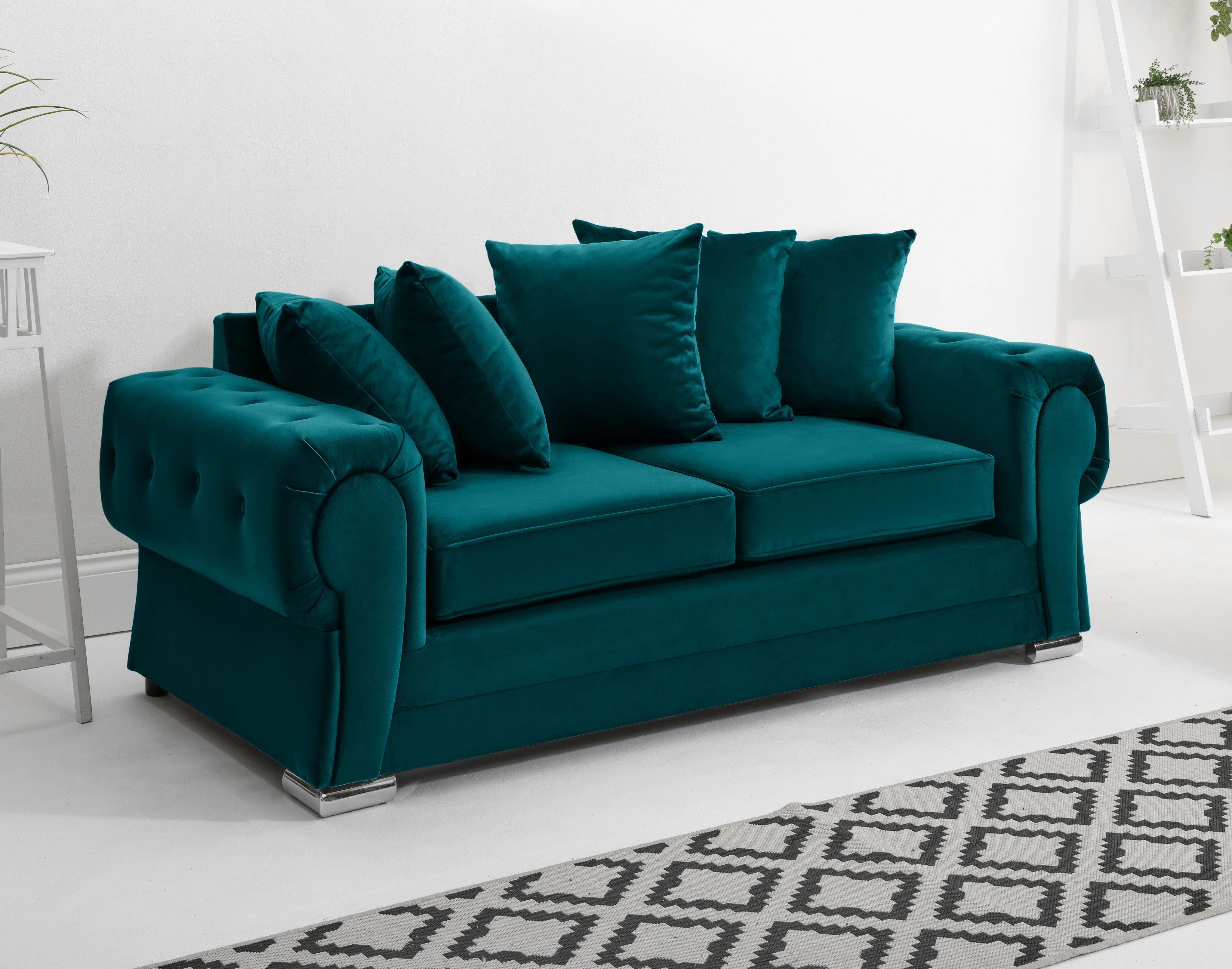 Victoria Plush 3+2 Scatterback + Diamonds