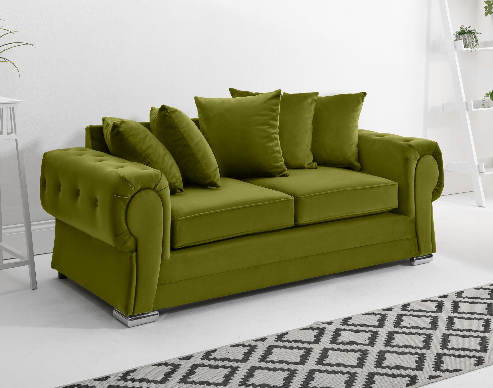 Victoria Plush 3+2 Scatterback + Diamonds