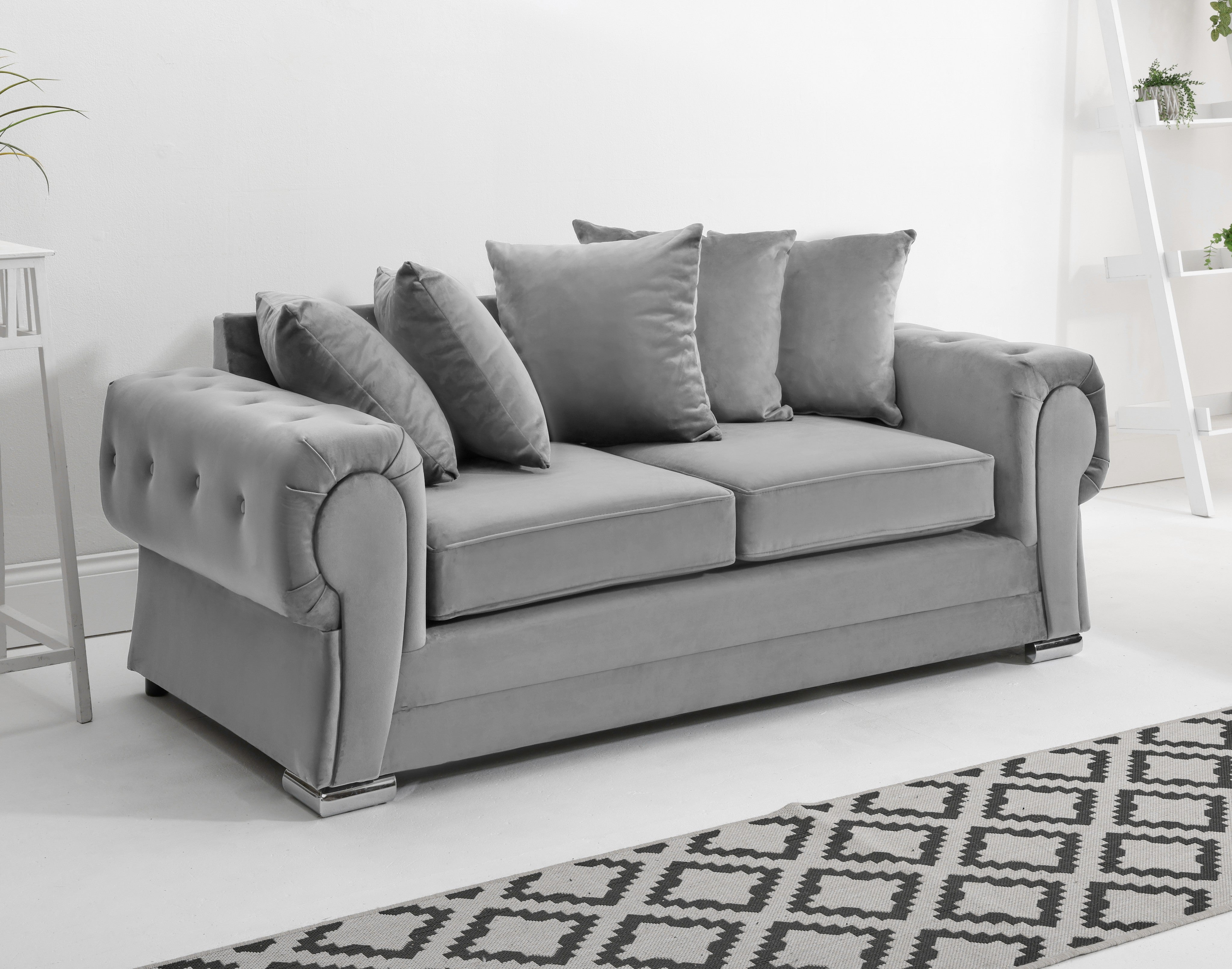 Victoria Plush 3+2 Scatterback + Diamonds