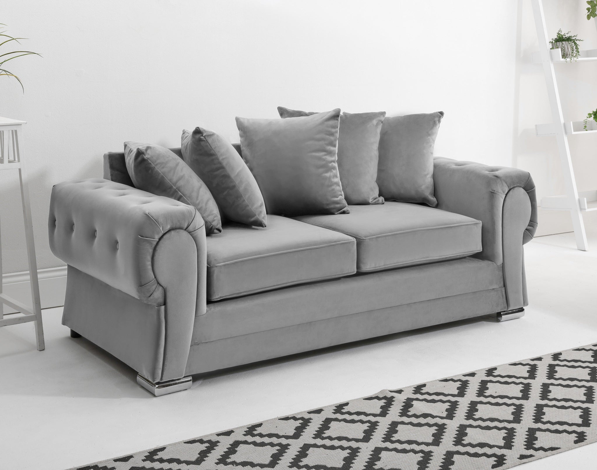 Victoria Plush 3+2 Scatterback + Diamonds