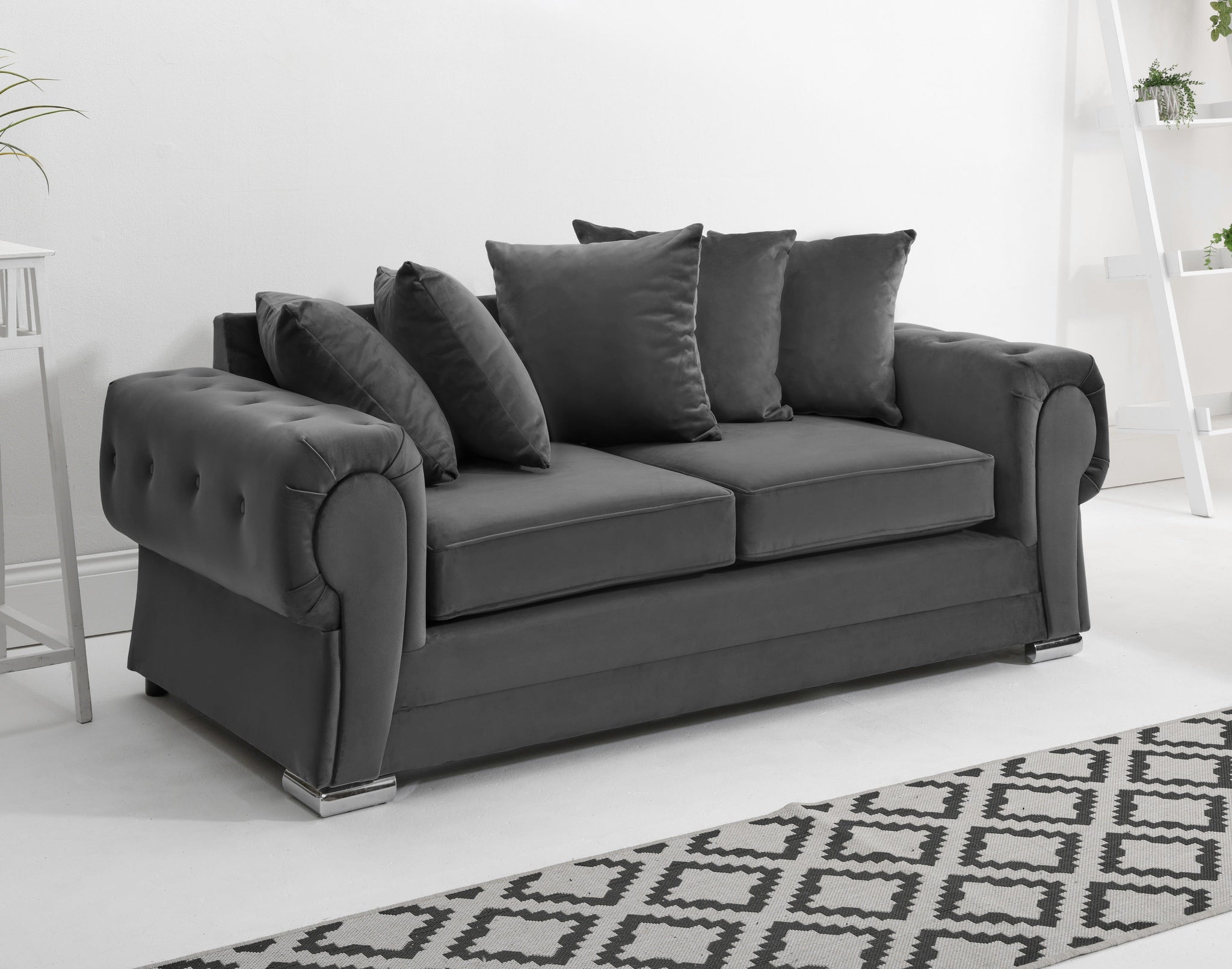 Victoria Plush 3+2 Scatterback + Diamonds