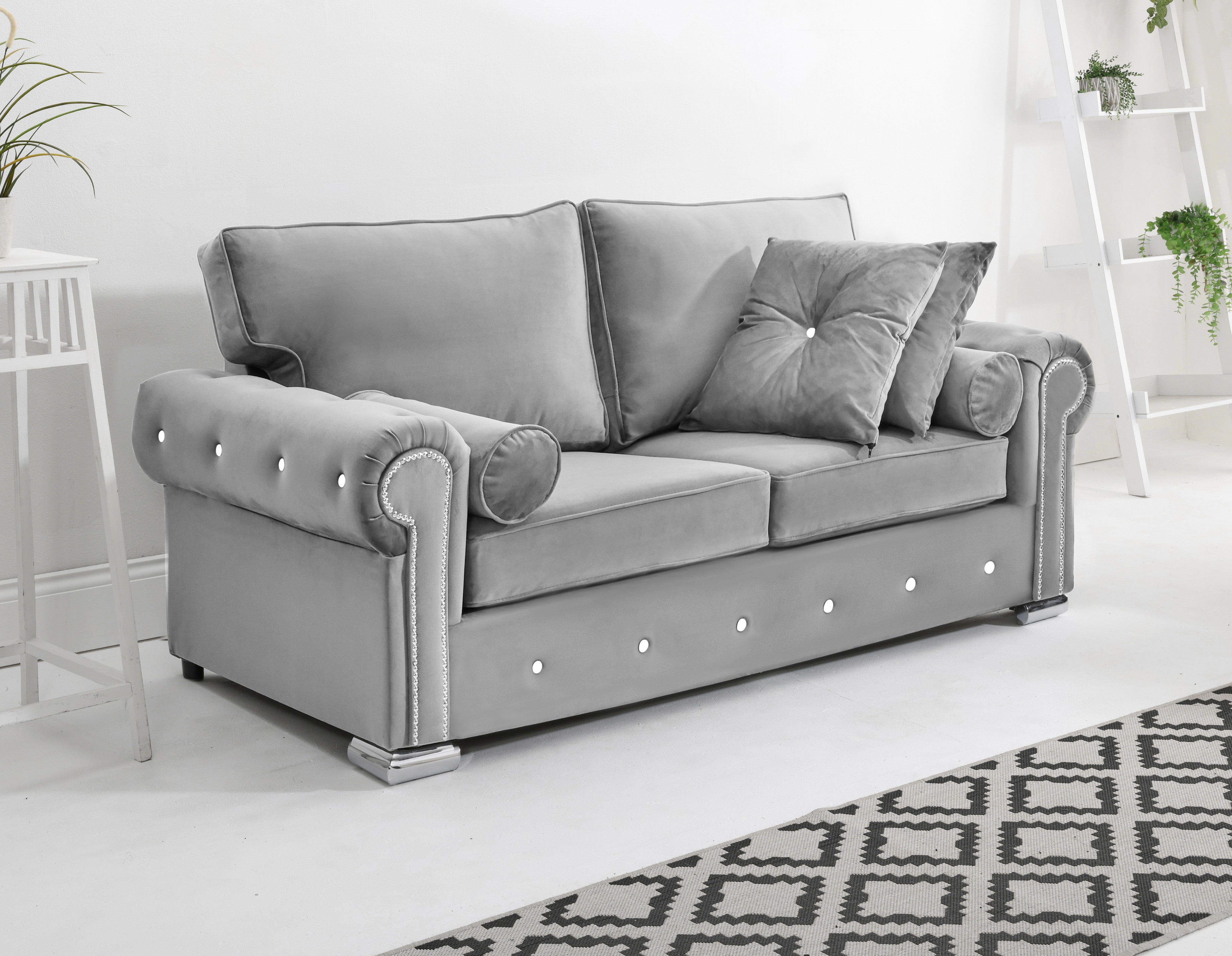 Vienna 3+2 Fullback + Extra Cushions + Diamonds