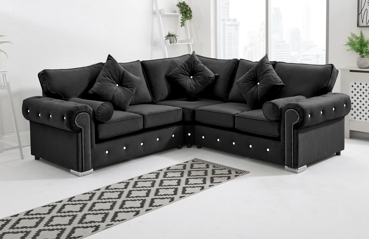 Vienna Corner Fullback + Extra Cushions + Diamonds