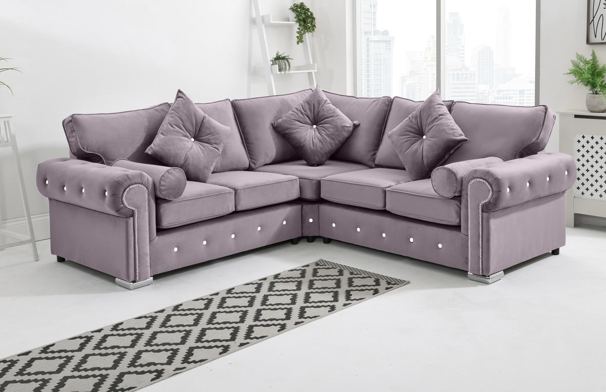 Vienna Corner Fullback + Extra Cushions + Diamonds