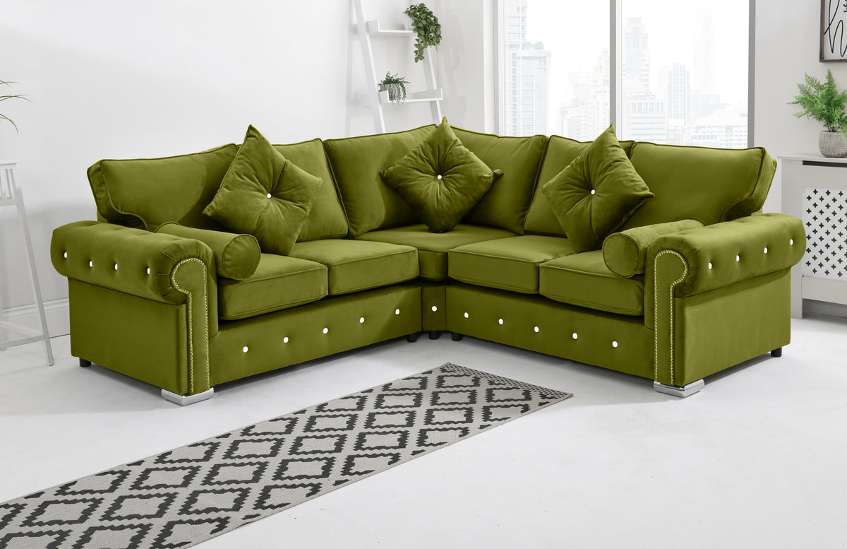 Vienna Corner Fullback + Extra Cushions + Diamonds