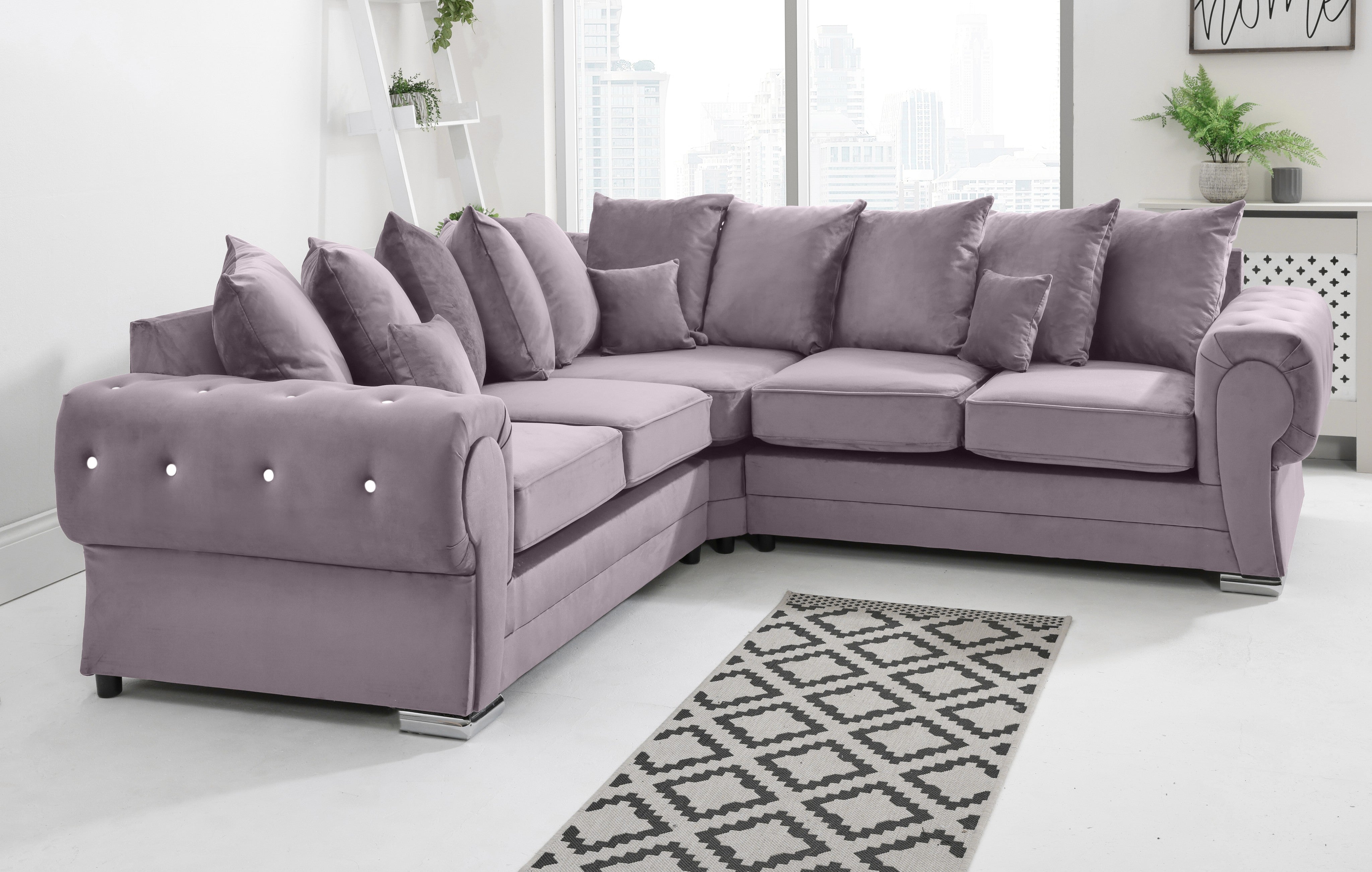 Victoria Plush Corner Scatterback + Diamonds