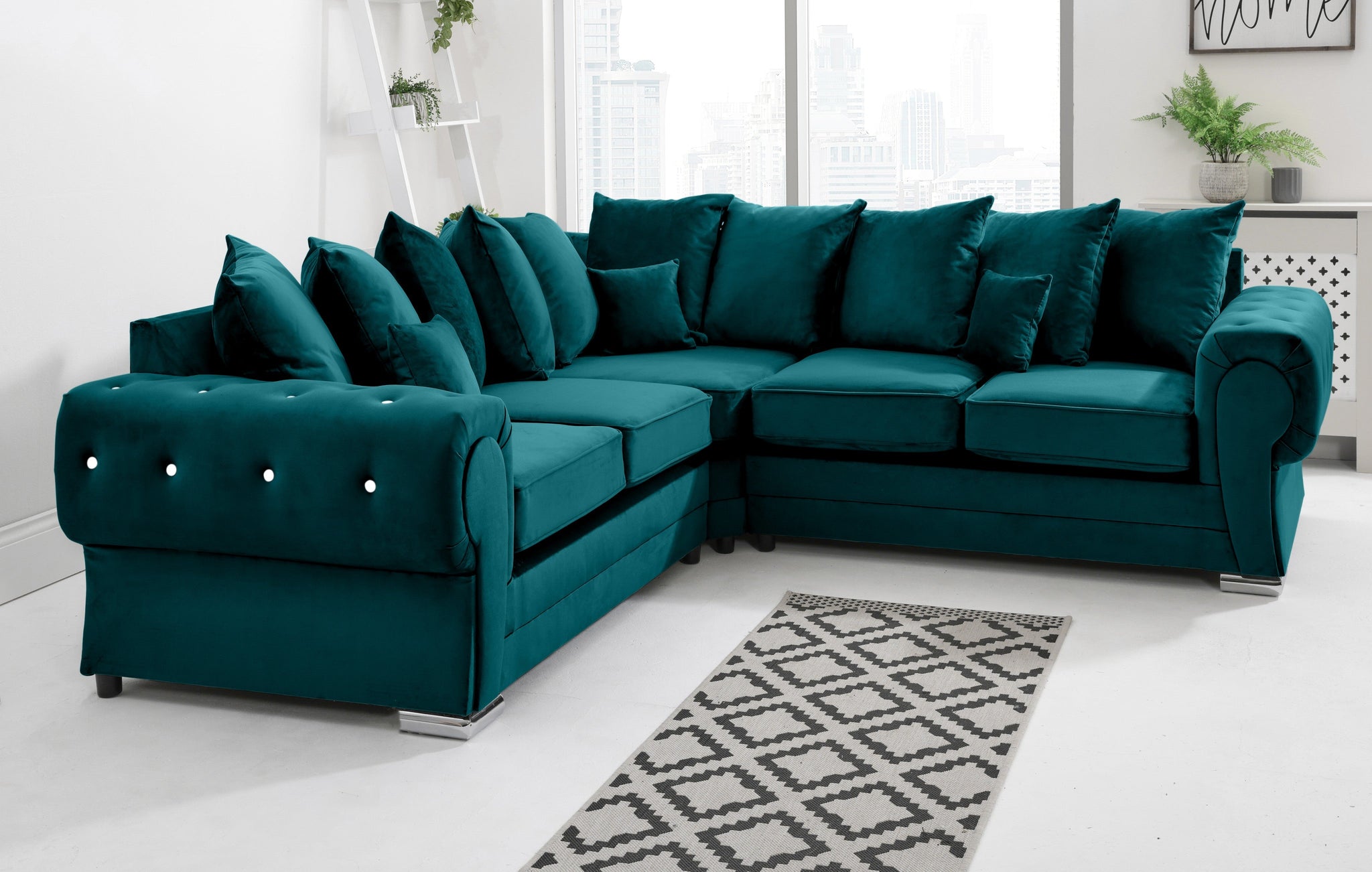 Victoria Plush Corner Scatterback + Diamonds