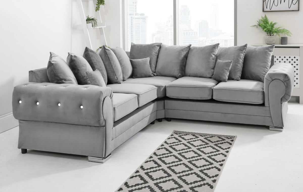 Victoria Plush Corner Scatterback + Diamonds