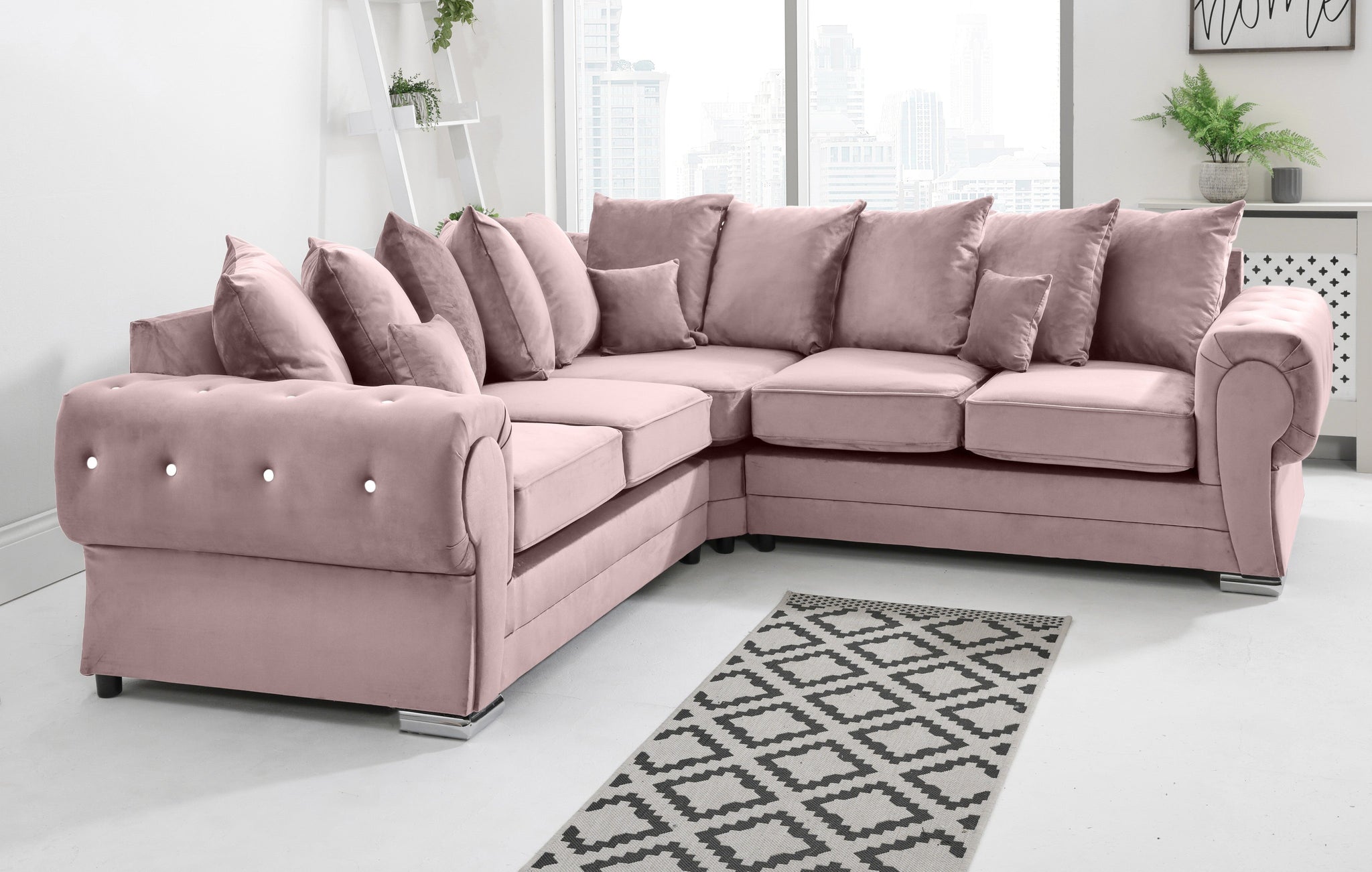 Victoria Plush Corner Scatterback + Diamonds