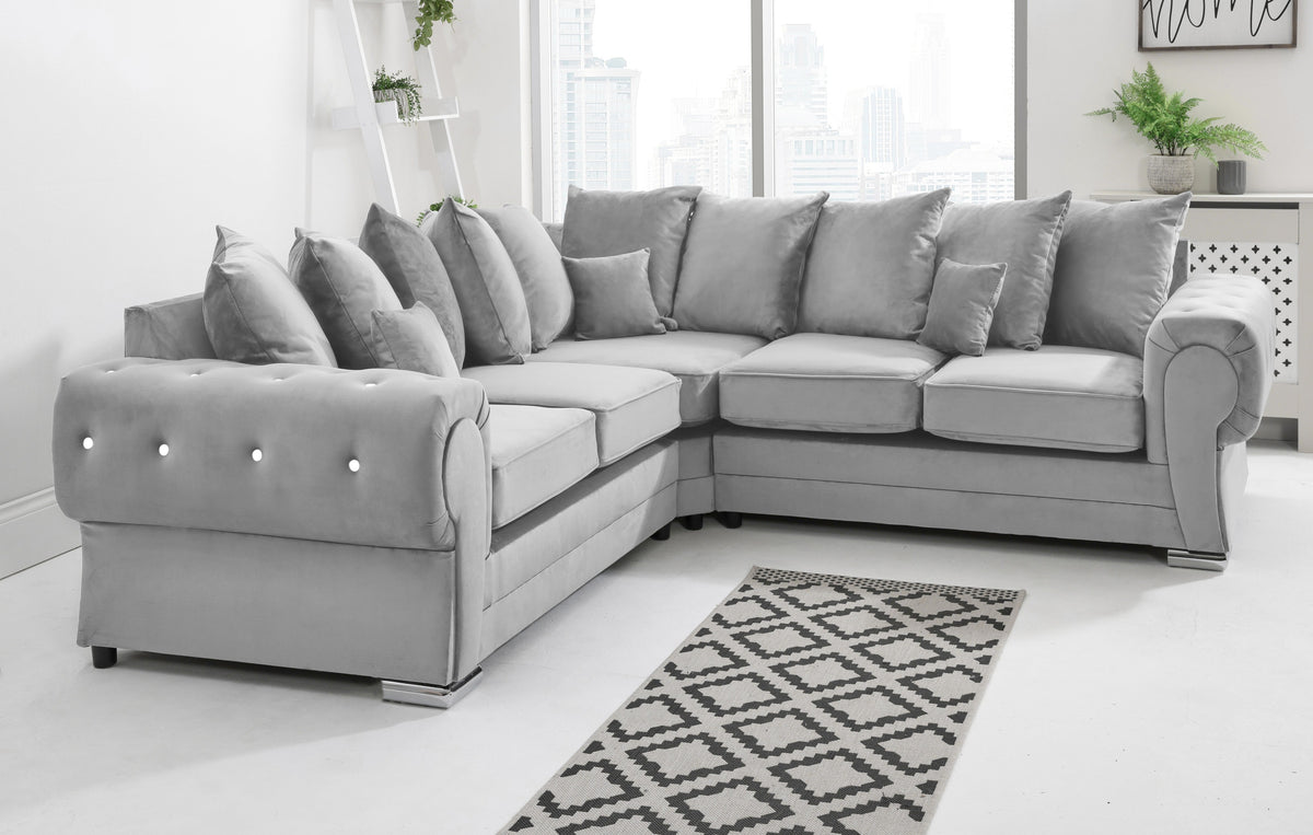 Victoria Plush Corner Scatterback + Diamonds