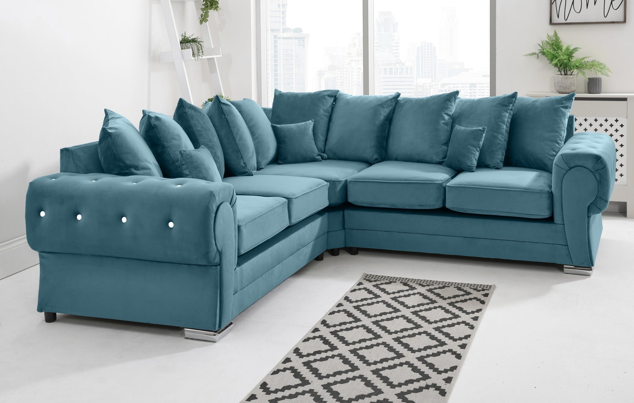 Victoria Plush Corner Scatterback + Diamonds