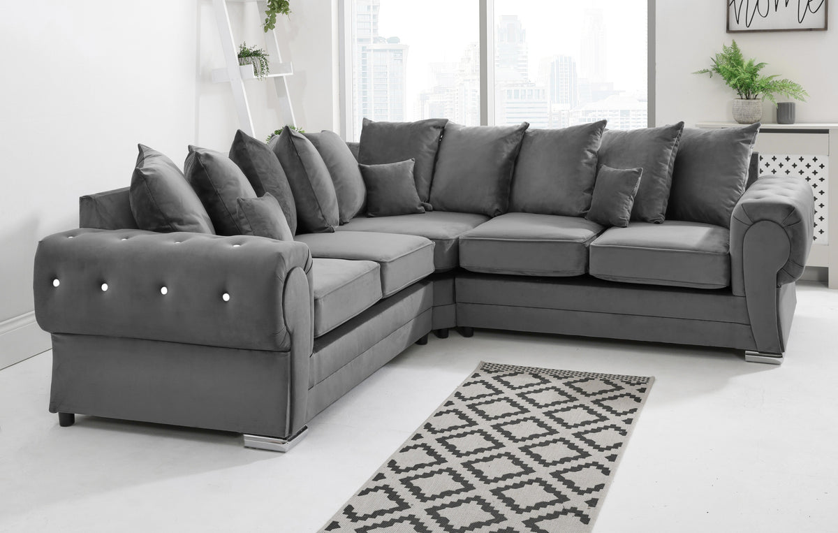 Victoria Plush Corner Scatterback + Diamonds