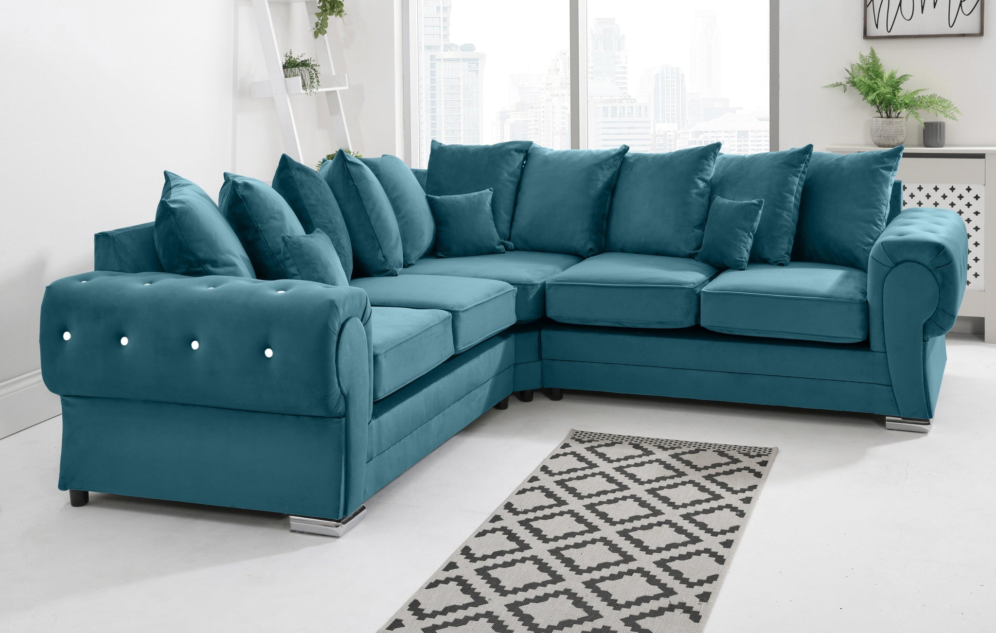Victoria Plush Corner Scatterback + Diamonds
