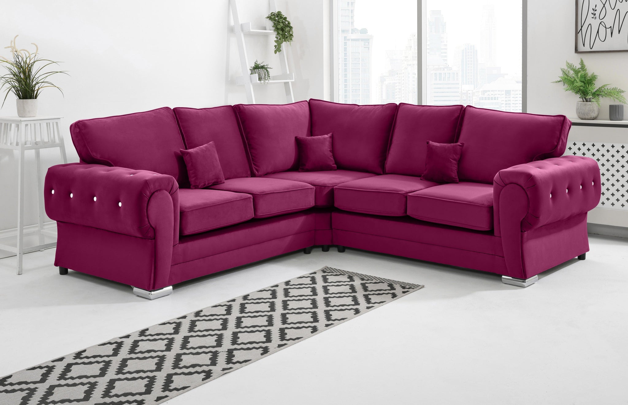 Victoria Plush Corner Fullback + Diamonds