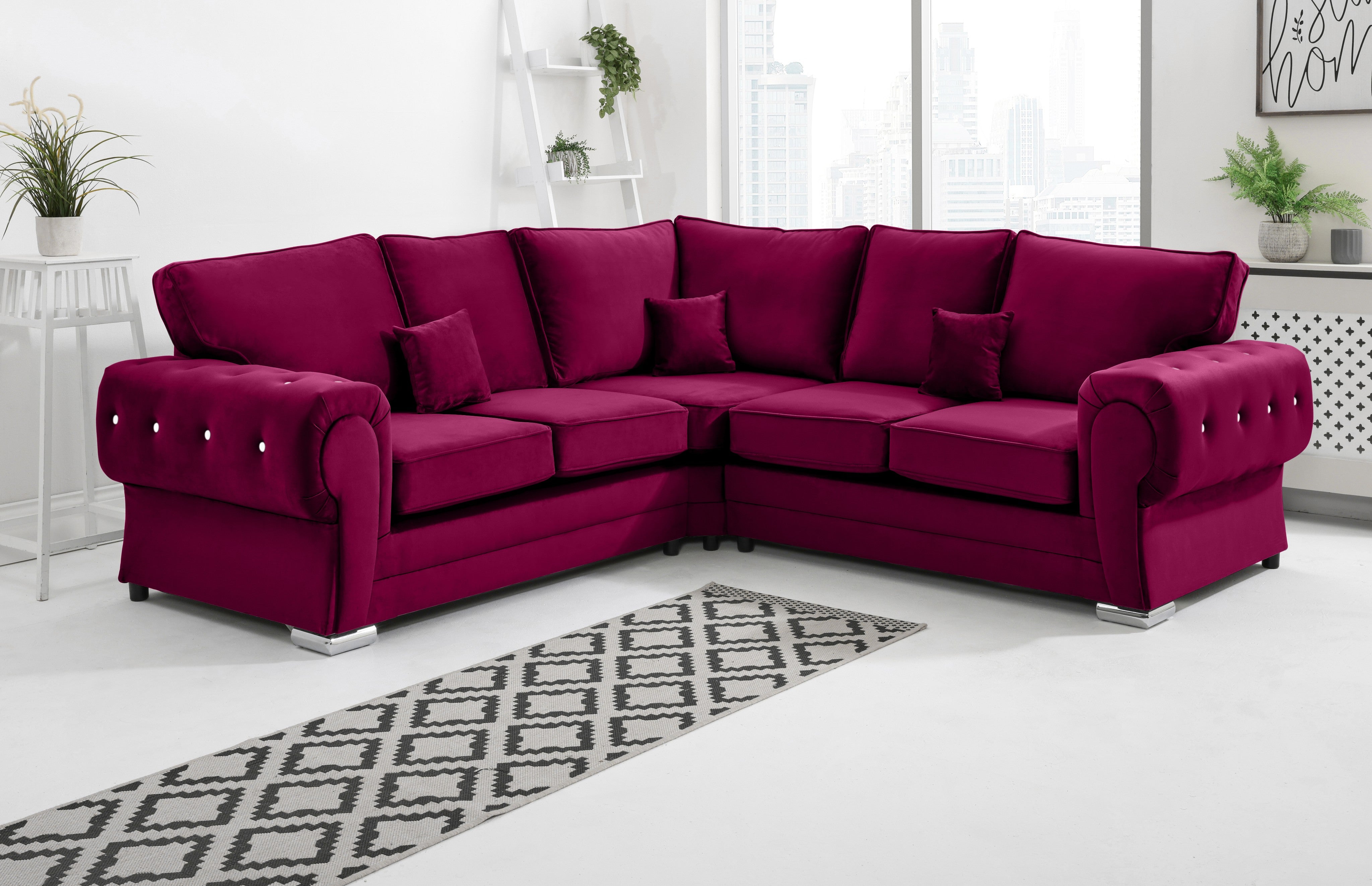Victoria Plush Corner Fullback + Diamonds
