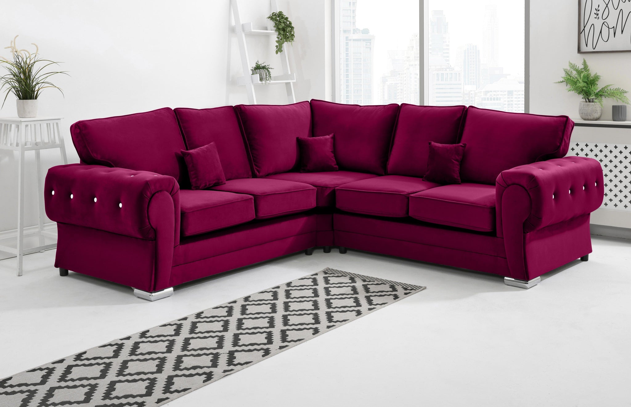 Victoria Plush Corner Fullback + Diamonds