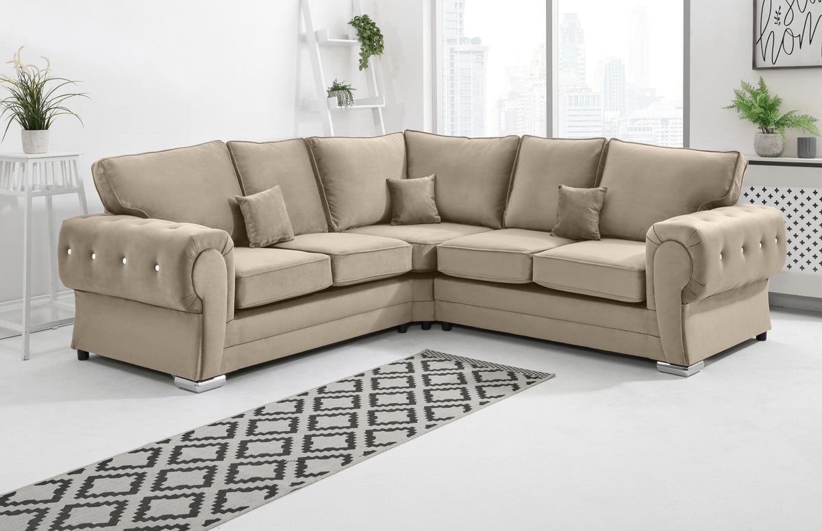 Victoria Plush Corner Fullback + Diamonds