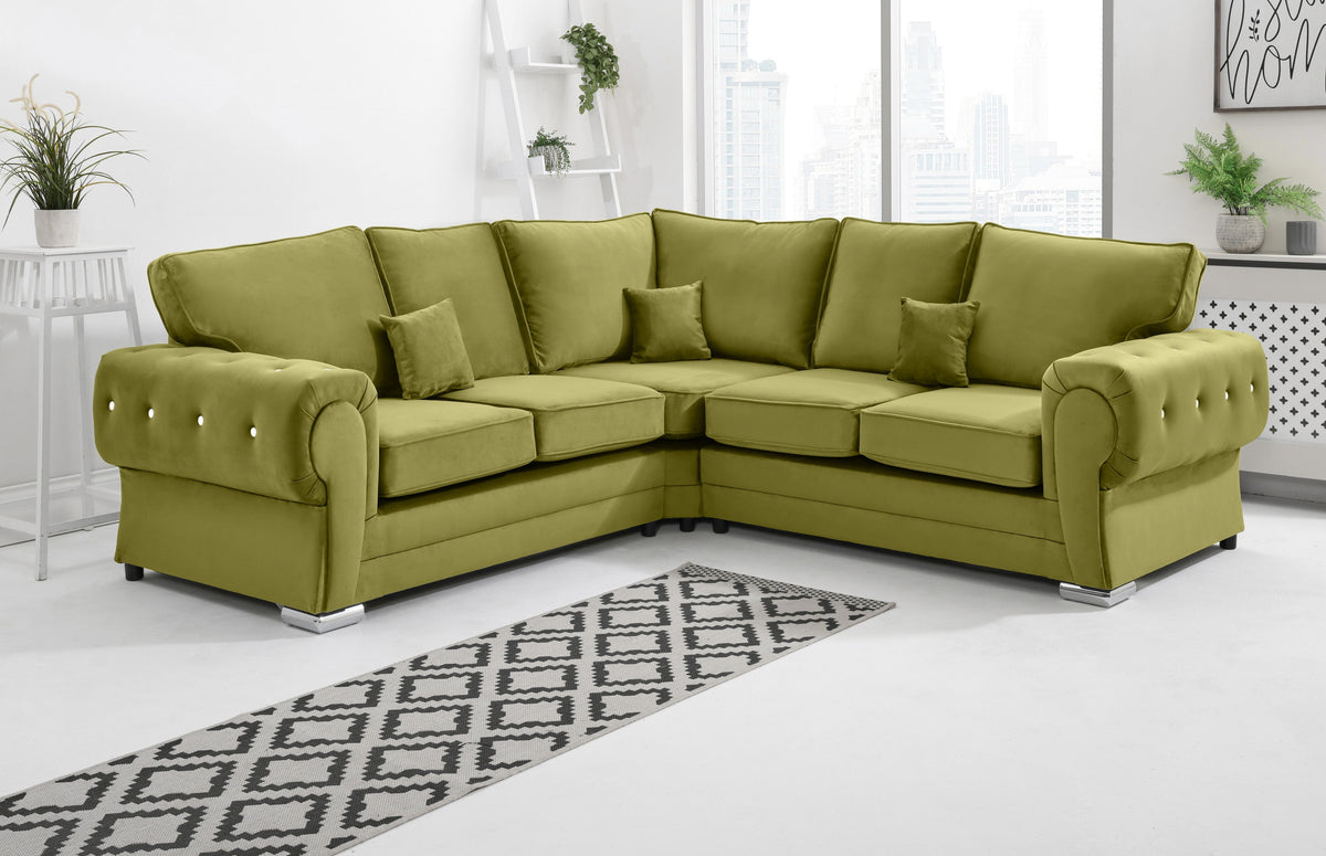 Victoria Plush Corner Fullback + Diamonds