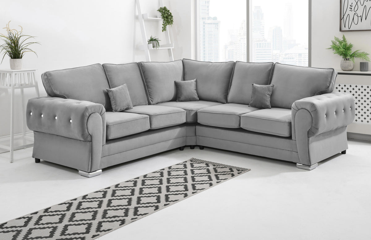 Victoria Plush Corner Fullback + Diamonds