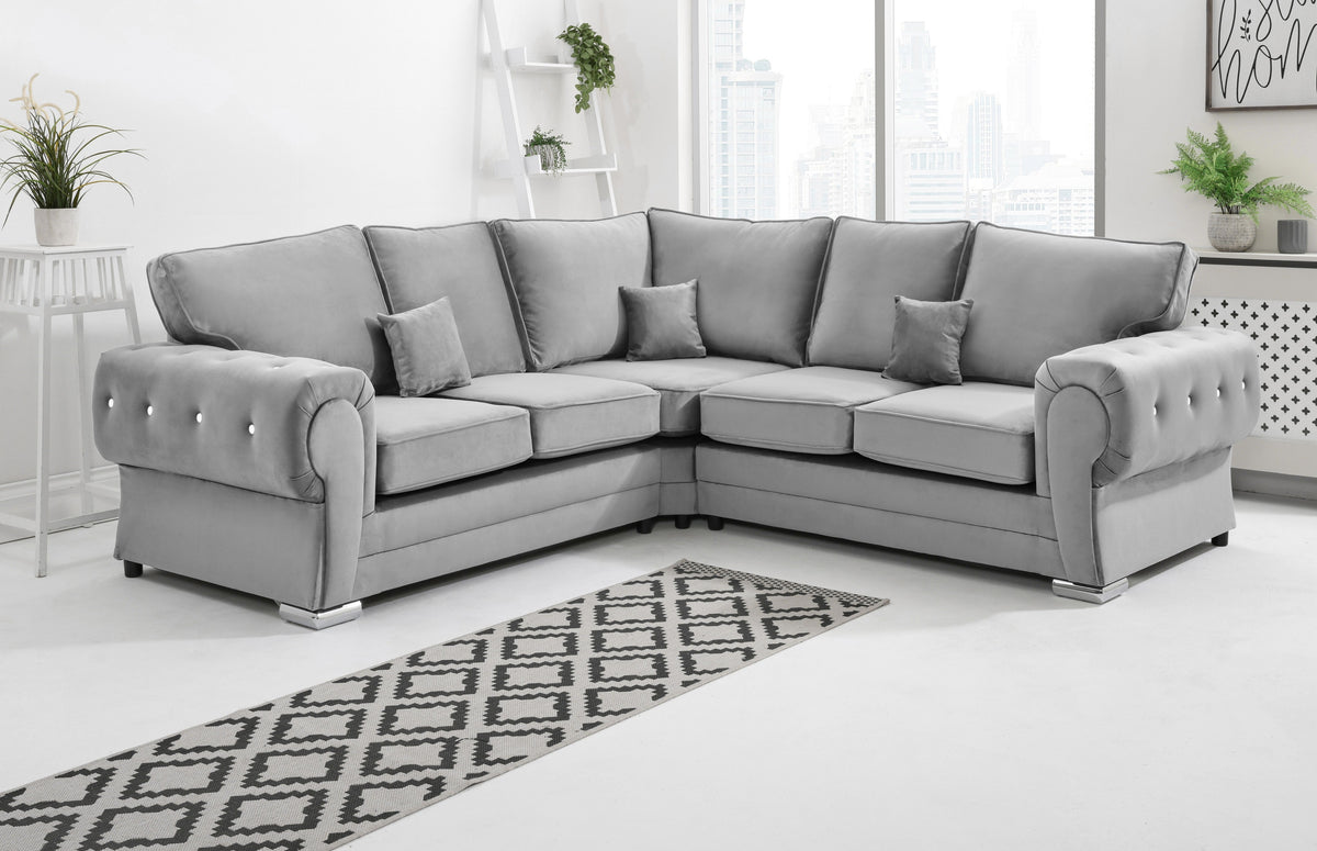 Victoria Plush Corner Fullback + Diamonds