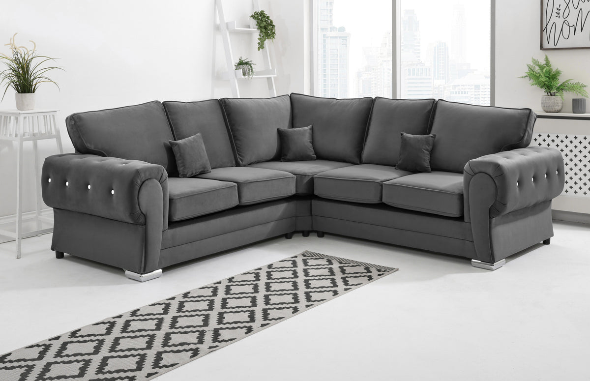 Victoria Plush Corner Fullback + Diamonds