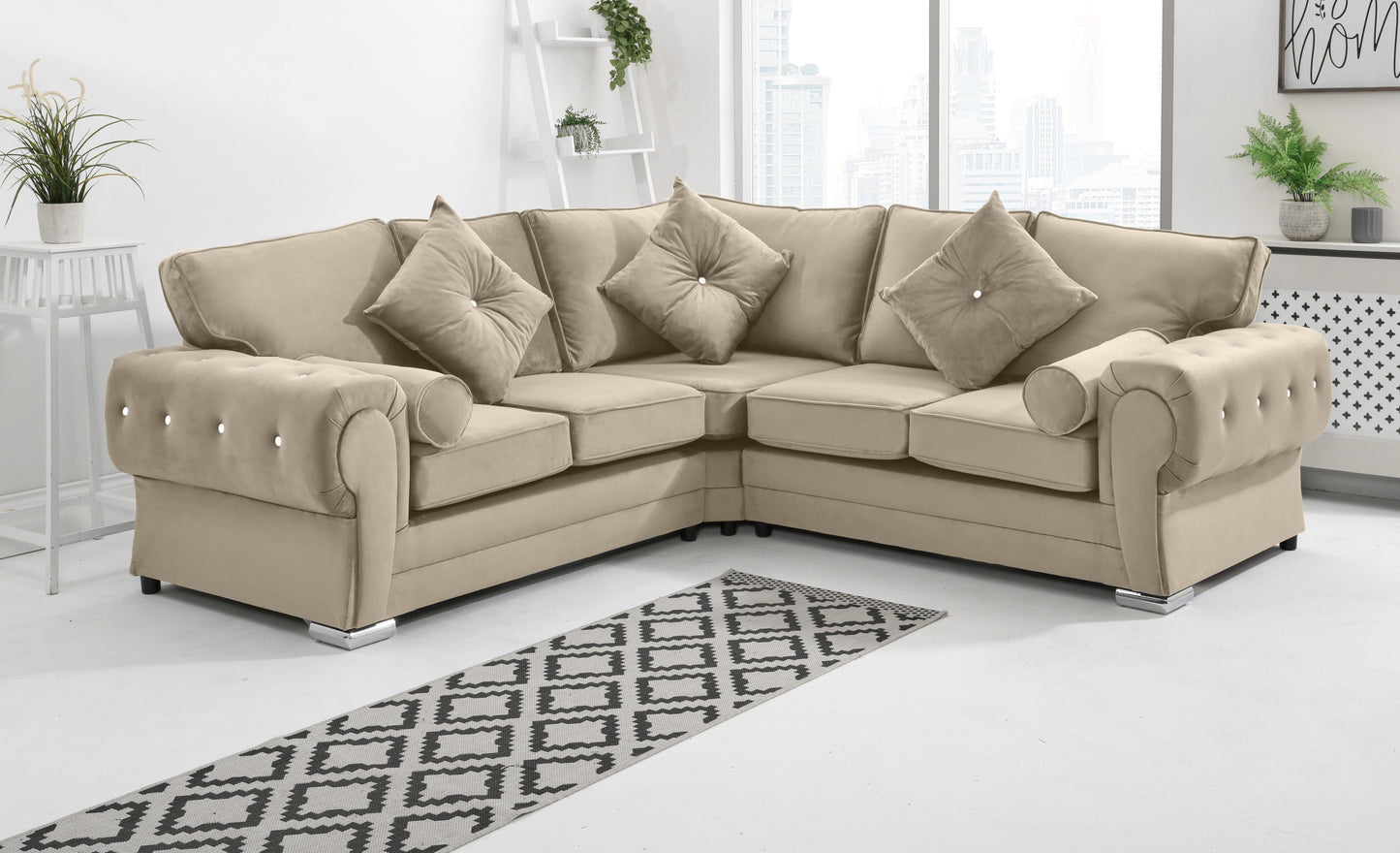 Verona Plush Corner Fullback + Extra Cushions + Diamonds